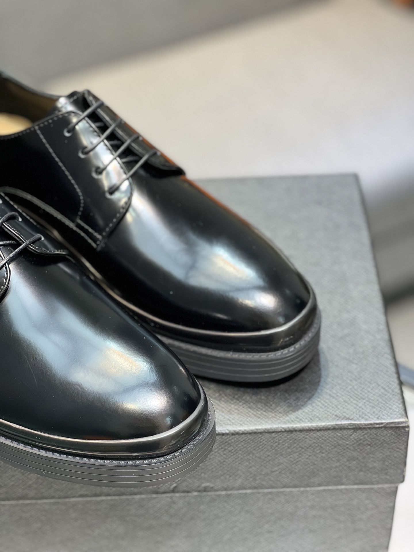 Prada Men's Polished Leather Lace-Up Oxford Dress Shoes, Black, Size 39-44 9 i1744645111059 5033 0 7
