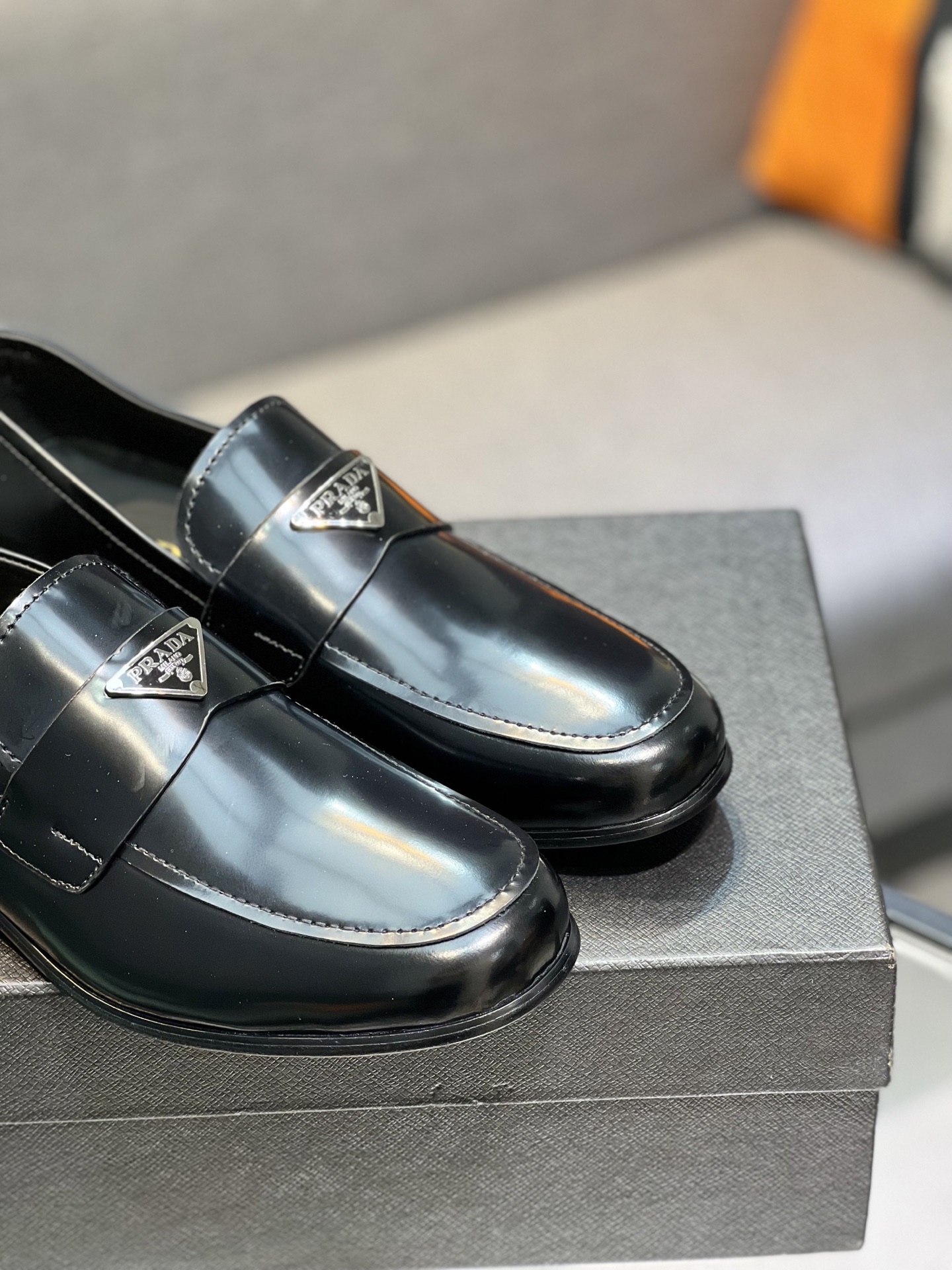 Prada Men's Polished Leather Loafers with Classic Penny Bar and Logo Detail 9 i1744645180478 9521 0 7