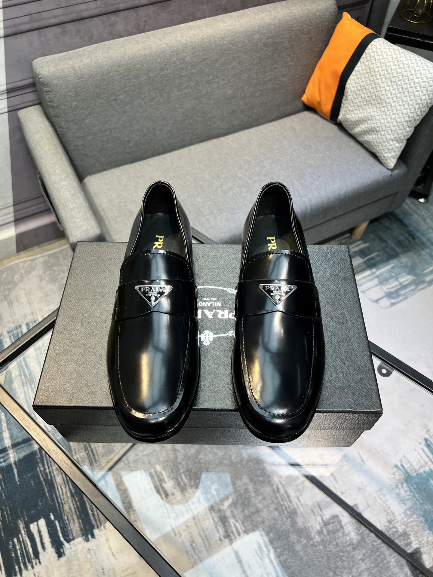 Prada Men's Polished Leather Loafers with Classic Penny Bar and Logo Detail 2 i1744645180601 6607 0 0