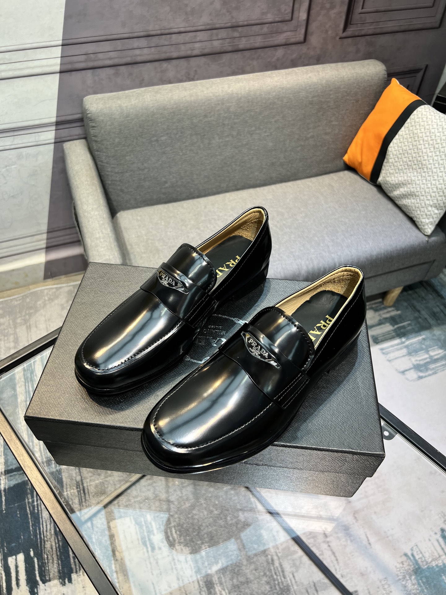 Prada Men's Polished Leather Loafers, Classic Style, Comfortable Fit, Size 39-44 3 i1744645461127 2645 0 1