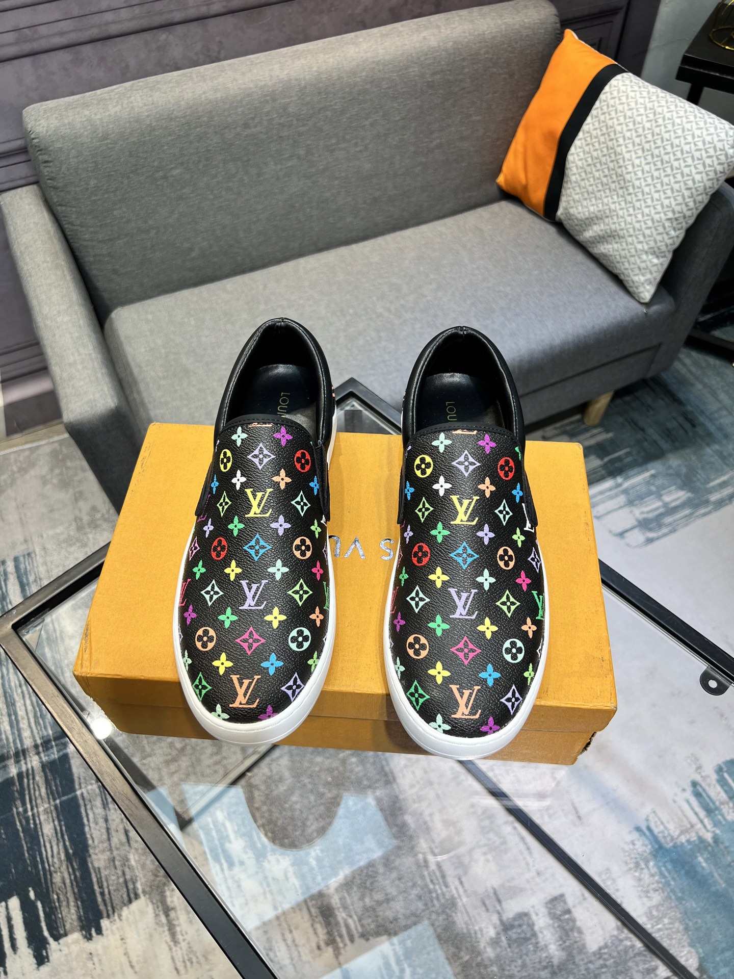 Louis Vuitton Men's Casual Slip-On Shoes - Comfortable & Stylish 2 i1744810884263 7472 0 0
