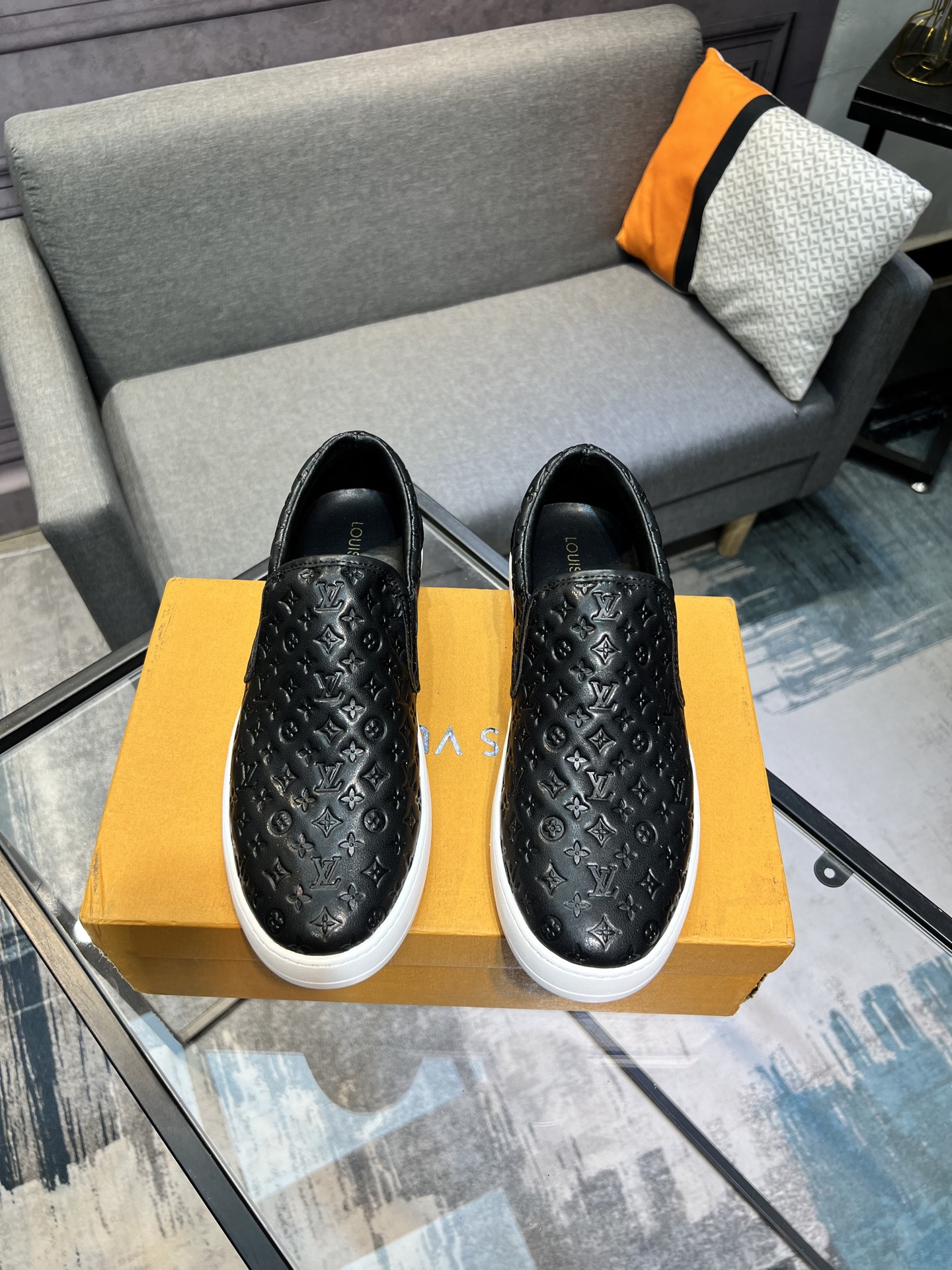 Louis Vuitton Men's Black Leather Slip-On Sneakers - EU Sizes 38-44 2 i1744817458607 9954 0 0