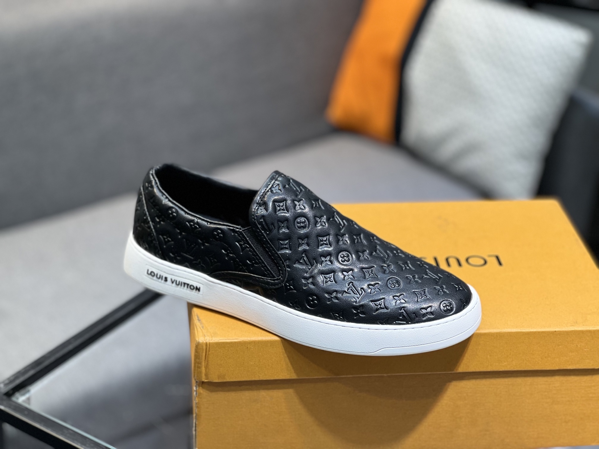 Louis Vuitton Men's Black Leather Slip-On Sneakers - EU Sizes 38-44 10 i1744817459352 527 0 8