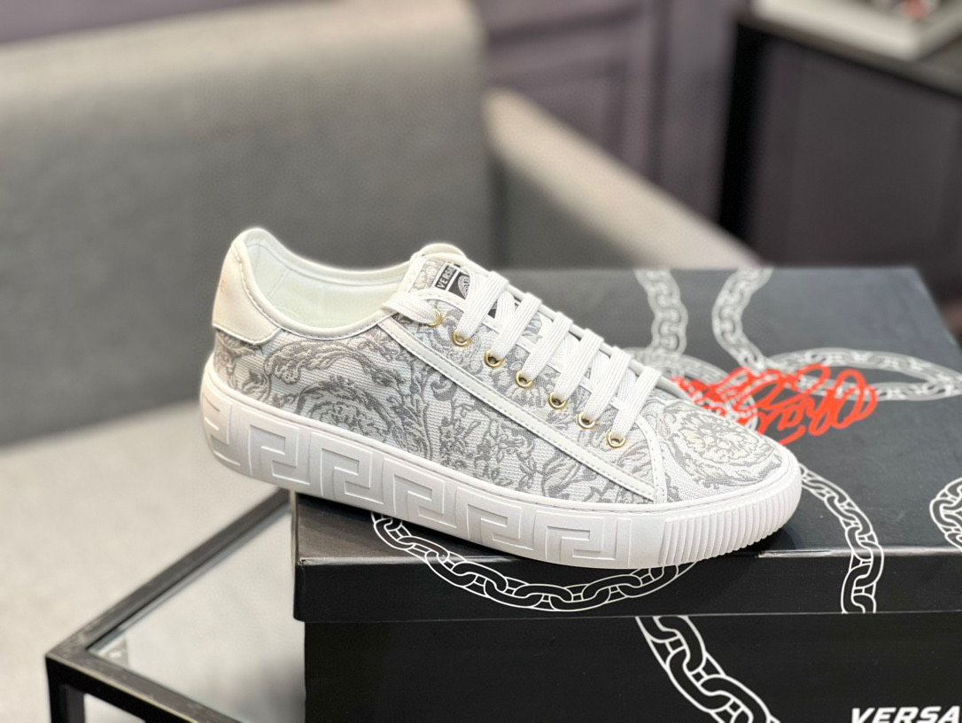 Versace White Sneakers Casual Shoes, Official Counter Synchronized Listing 10 i1744990659073 8186 0 8