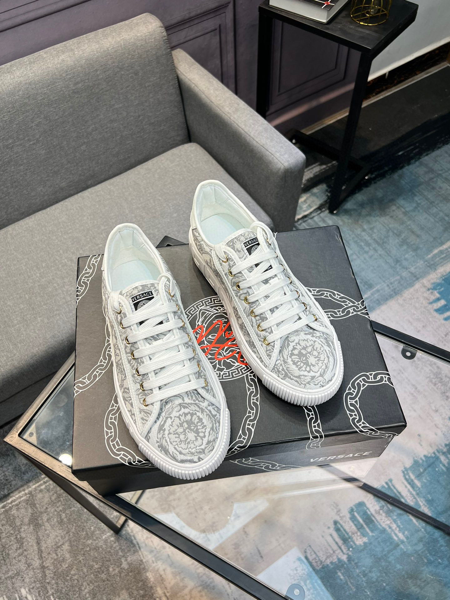 Versace White Sneakers Casual Shoes, Official Counter Synchronized Listing 5 i1744990659953 3312 0 3