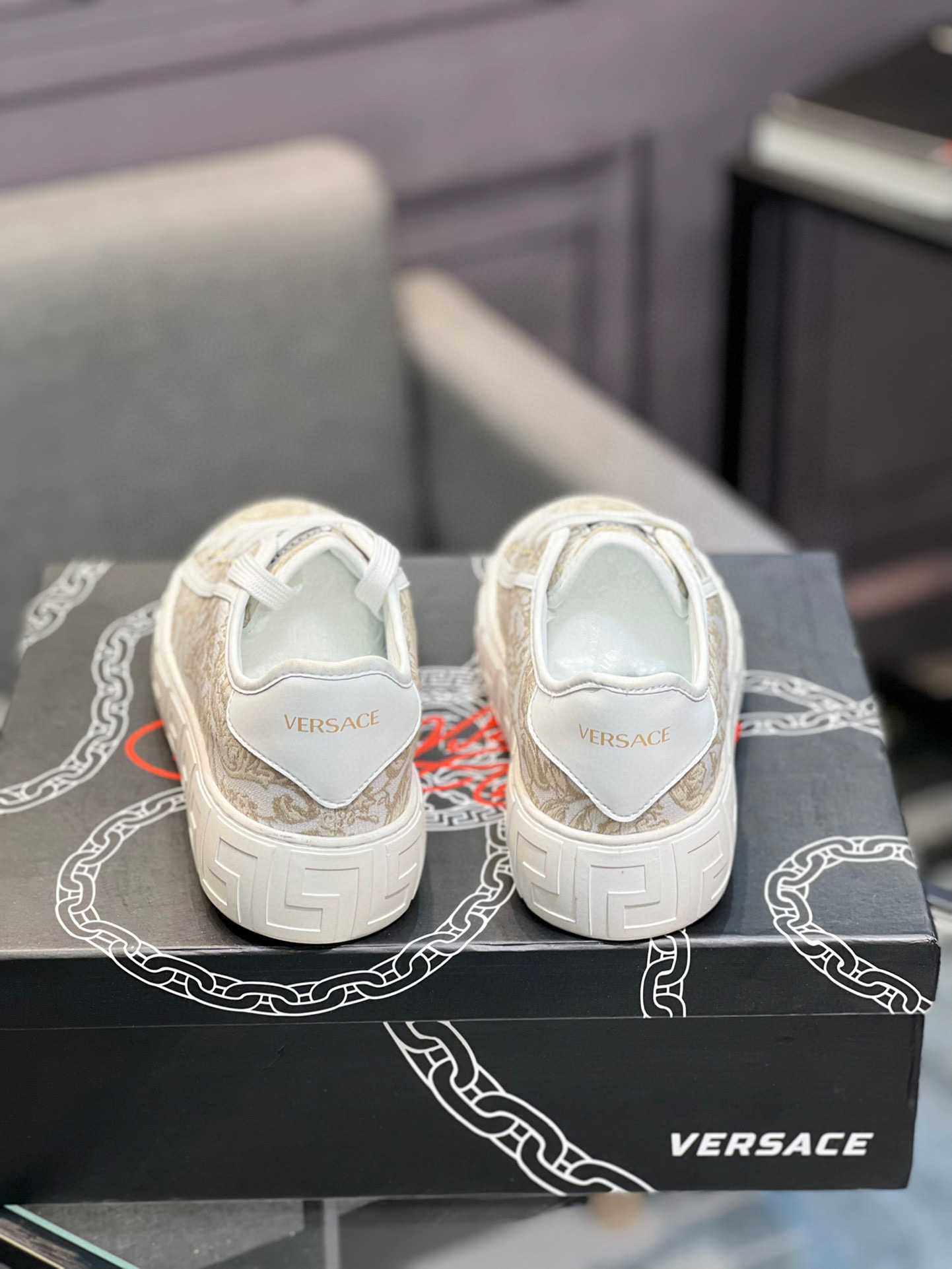 Versace White Leather Sneakers Luxury Design, Fashionable and Comfortable 8 i1744990681241 1118 0 6