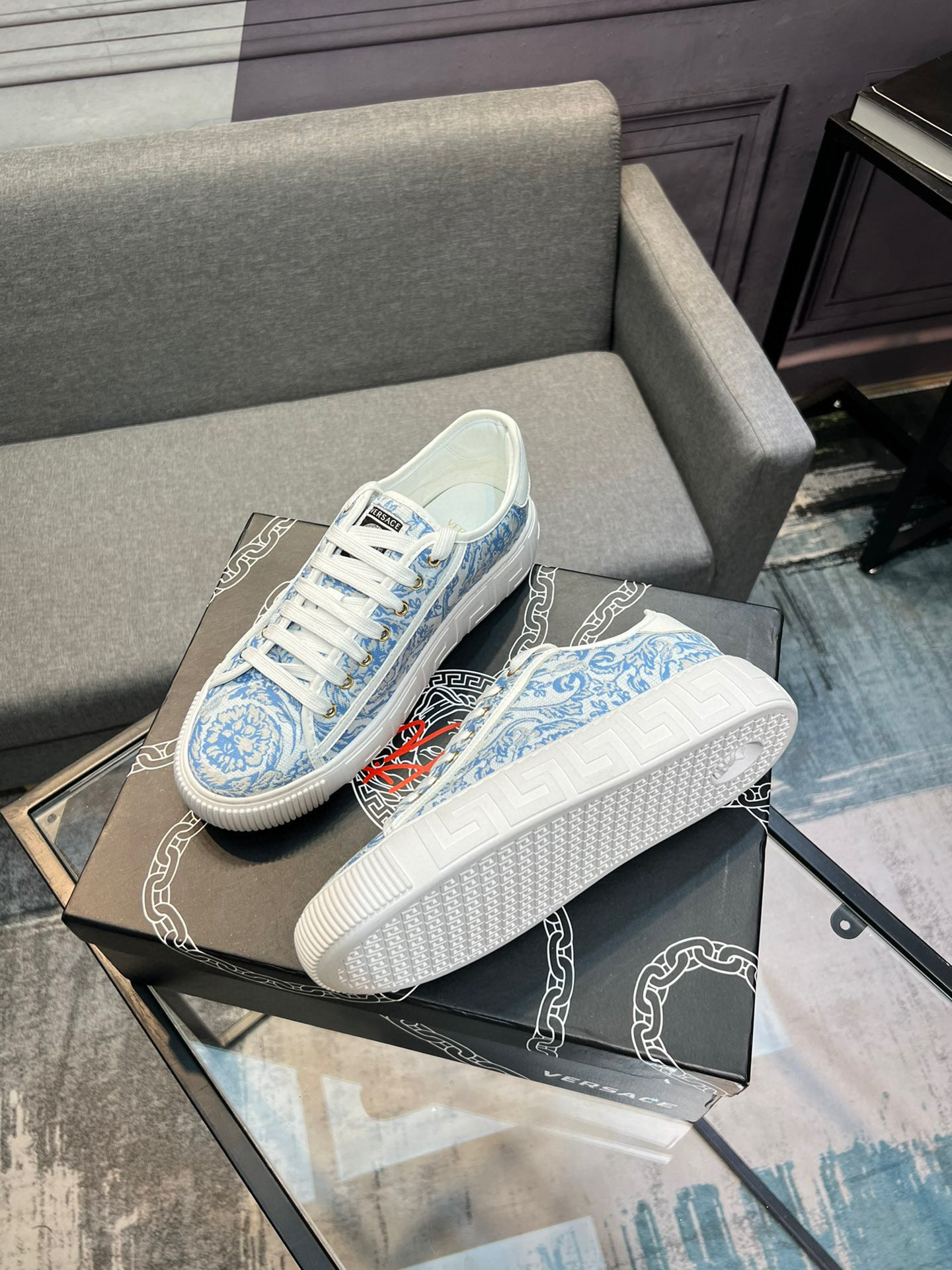 Versace White Leather Sneakers Casual Shoes, Luxury Design, Sizes 36-44 4 i1744990691901 5075 0 2
