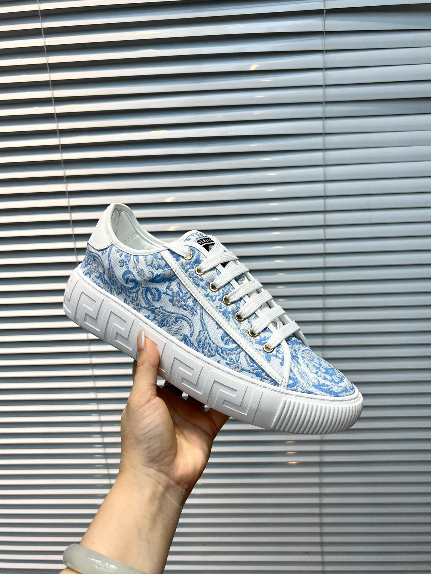 Versace White Leather Sneakers Casual Shoes, Luxury Design, Sizes 36-44 6 i1744990692315 523 0 4
