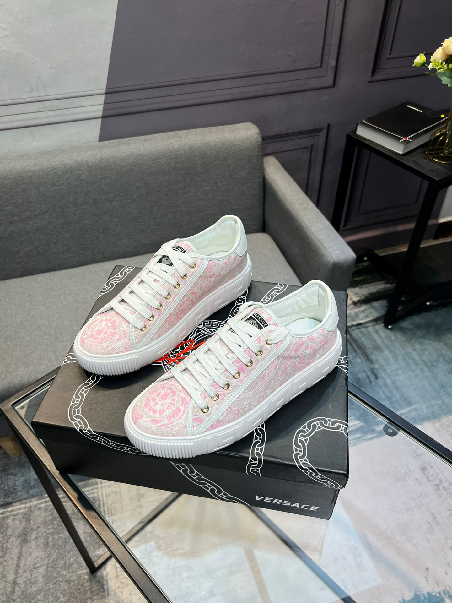 Versace Women's White Leather Low-Top Sneakers Size 36-44 3 i1744990703075 2265 0 1