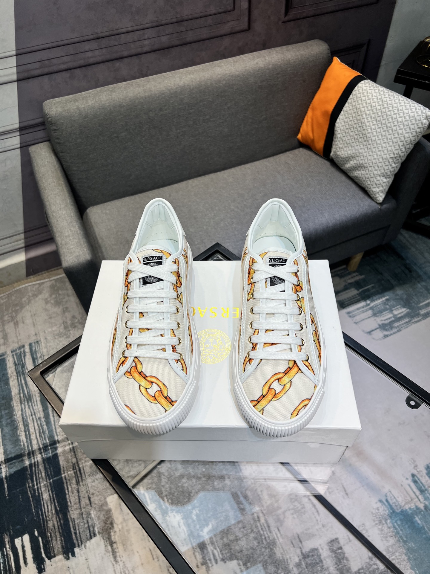 Versace Chain Print Sneakers - Iconic Luxury Design, Sizes 36-44 2 i1744990790431 8546 0 0