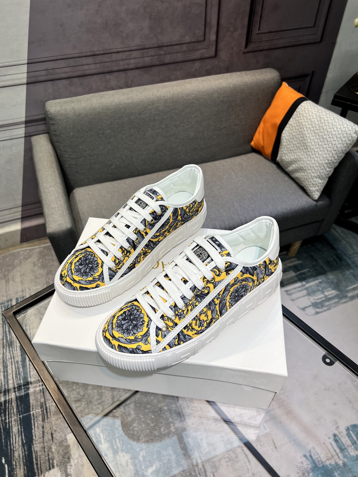 Versace Baroque Print Leather Sneakers - Luxury Fashion Footwear 3 i1744990829081 4969 0 1
