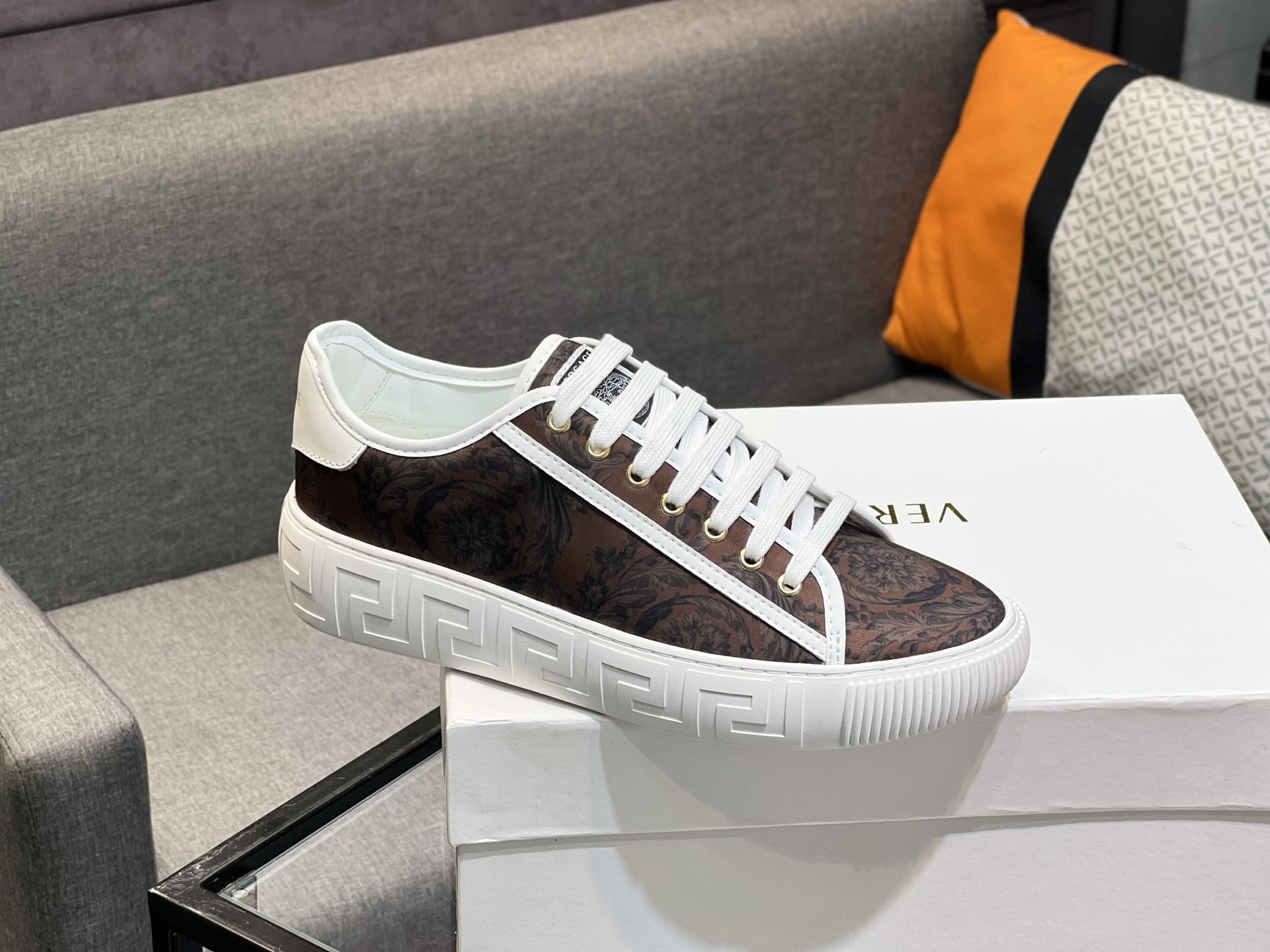 Versace Leather Sneakers Casual Shoes, Designer White Sneakers - Premium Quality 10 i1744990839052 6787 0 8