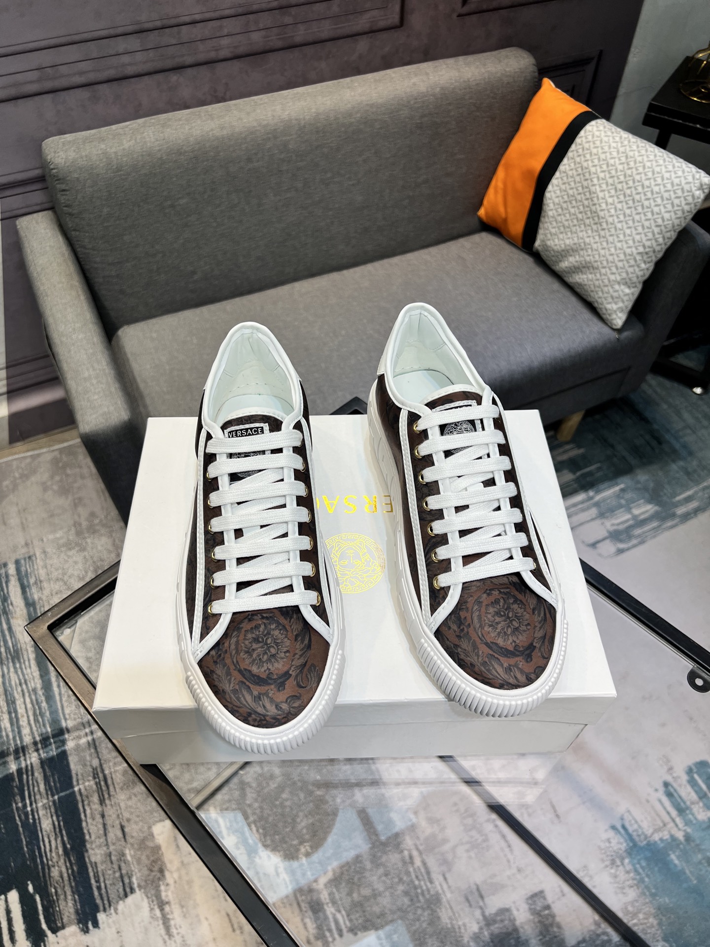 Versace Leather Sneakers Casual Shoes, Designer White Sneakers - Premium Quality 5 i1744990839135 9371 0 3