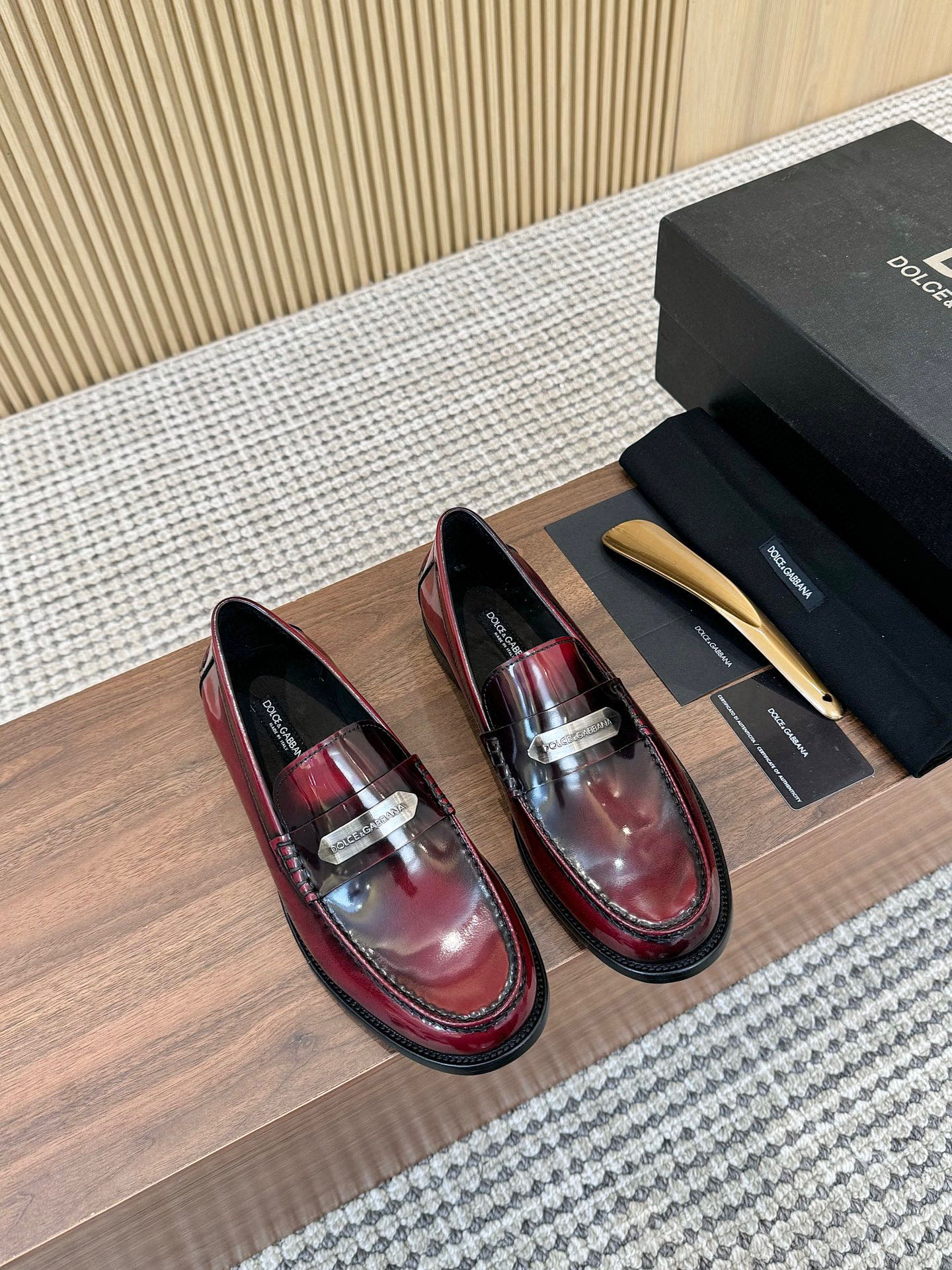 Dolce & Gabbana Men's Leather Loafers with DG Buckle - Elegant Slip-Ons 2 i1745249883728 2532 0 0