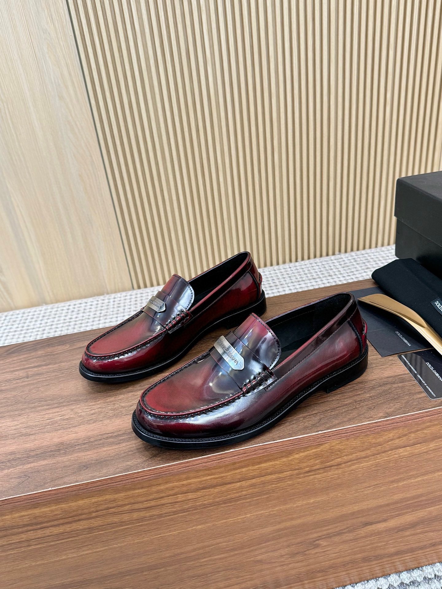 Dolce & Gabbana Men's Leather Loafers with DG Buckle - Elegant Slip-Ons 5 i1745249883757 6520 0 3