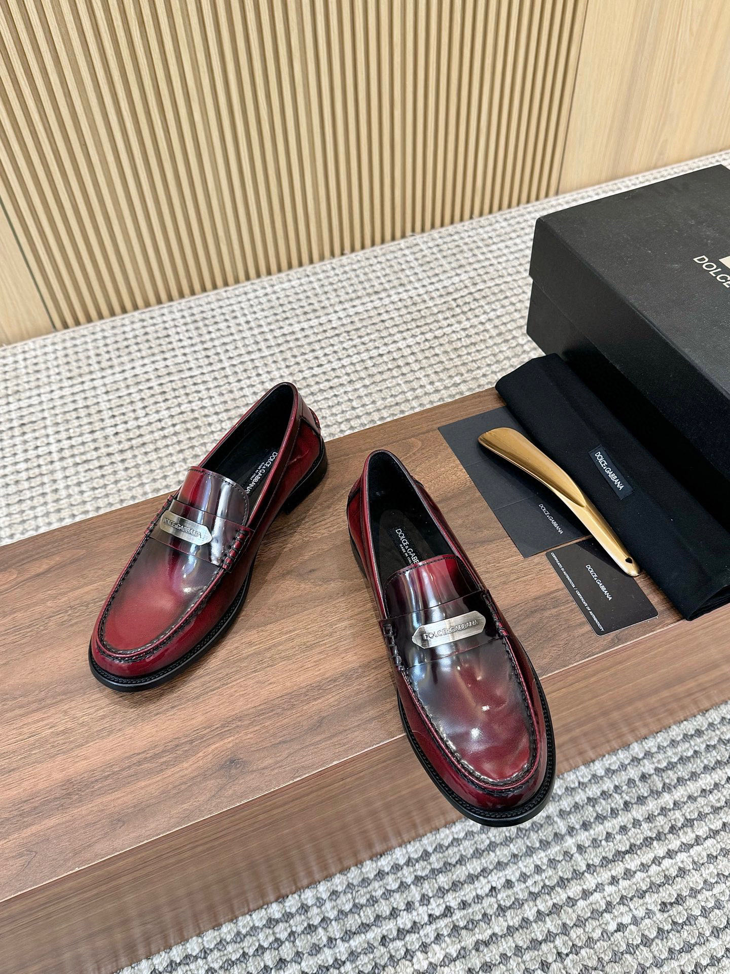 Dolce & Gabbana Men's Leather Loafers with DG Buckle - Elegant Slip-Ons 4 i1745249884628 7996 0 2