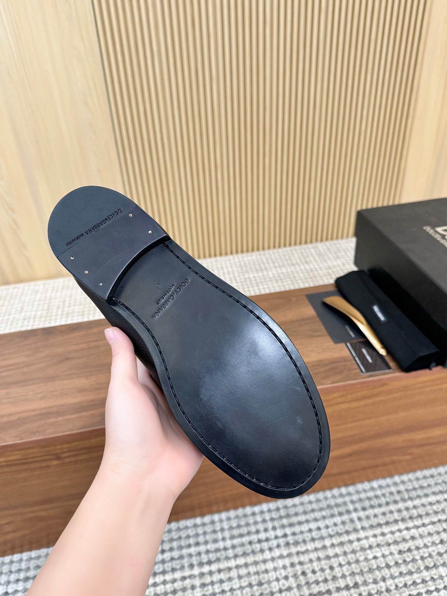 Dolce & Gabbana Men's Black Leather Loafers with Metal Logo Detail 10 i1745249896810 7798 0 8