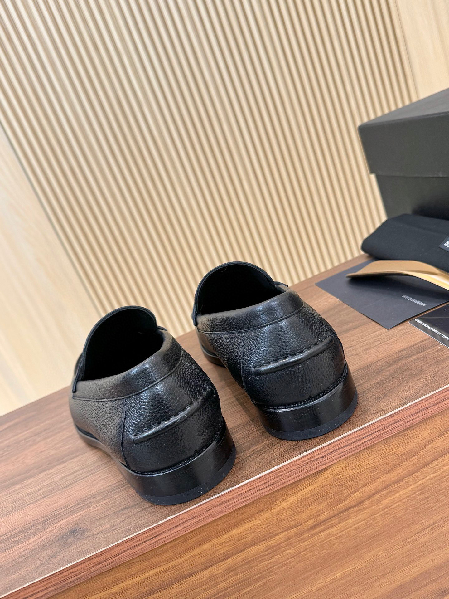 Dolce & Gabbana Men's Black Leather Loafers with Metal Logo Detail 9 i1745249897710 6357 0 7
