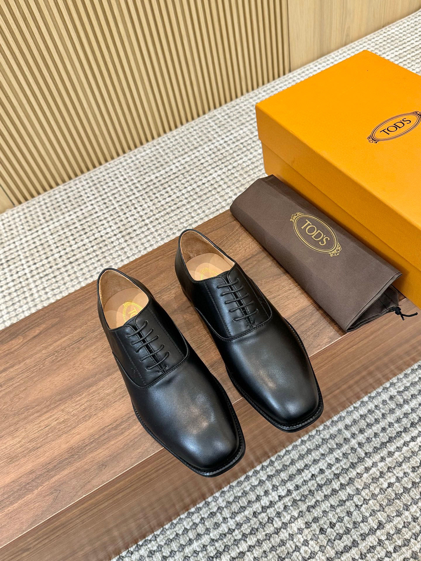 TOD'S Men's Black Leather Business Casual Dress Shoes Oxfords Size 39-44 1 TOD'S Men's Black Leather Business Casual Dress Shoes Oxfords Size 39-44