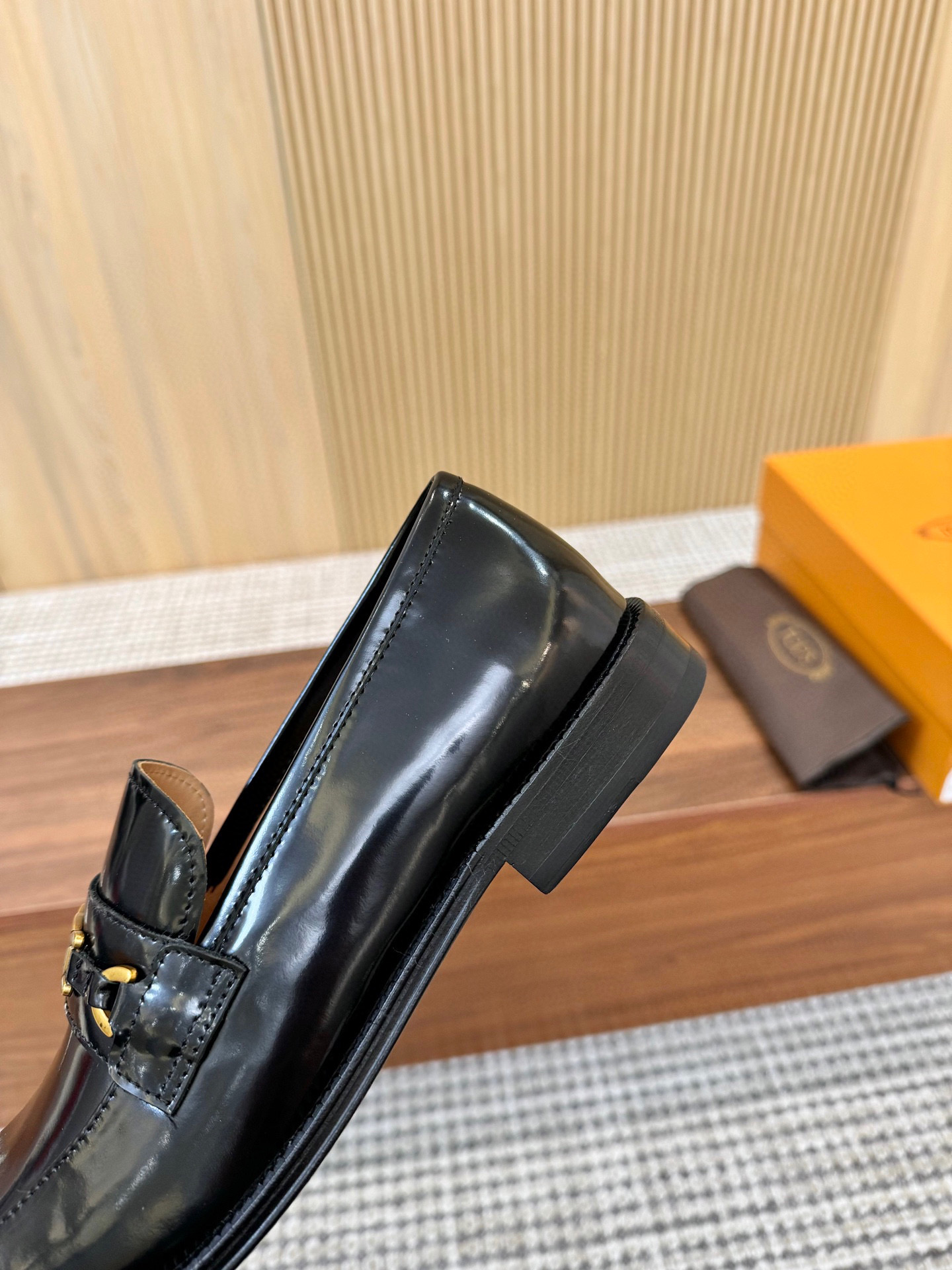TOD'S Men's Black Leather Loafers with Gold Chain Detail, Size 39-44 9 i1745250491626 9603 0 7