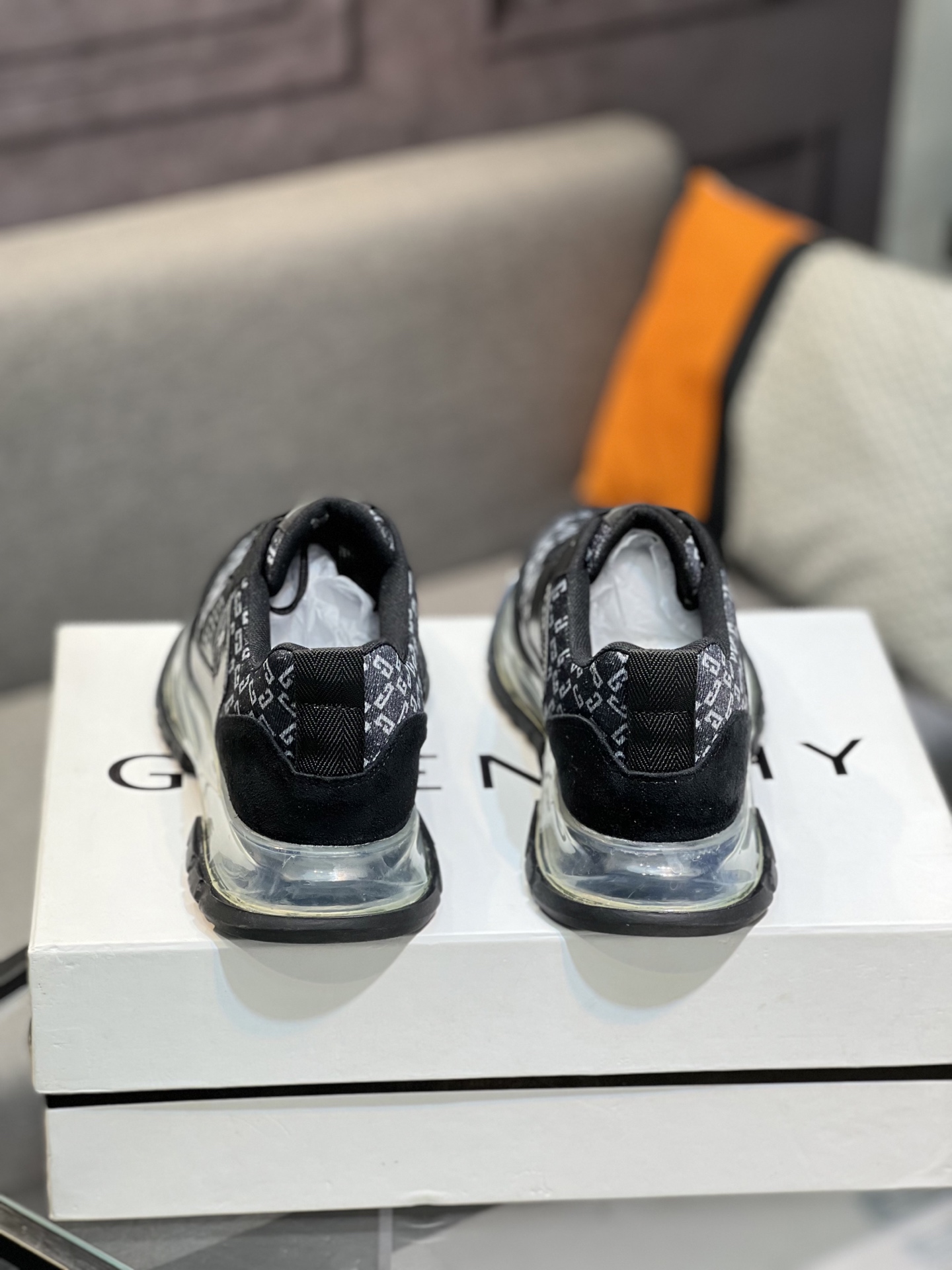 Givenchy Men's Fashion Sneakers Hot Selling Imported Leather Size 38-44 8 i1745423444254 2083 0 6