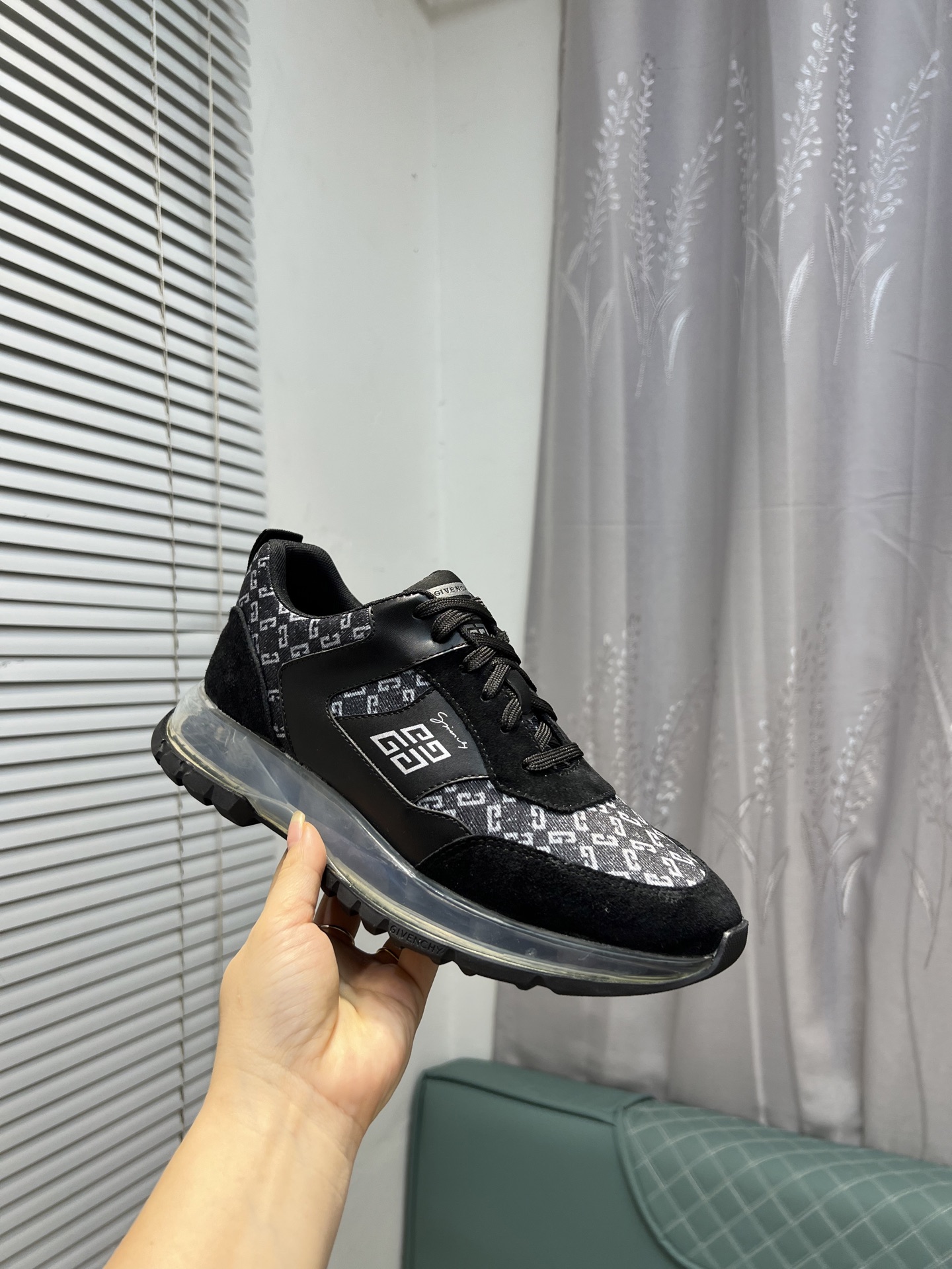 Givenchy Men's Fashion Sneakers Hot Selling Imported Leather Size 38-44 6 i1745423444396 2462 0 4