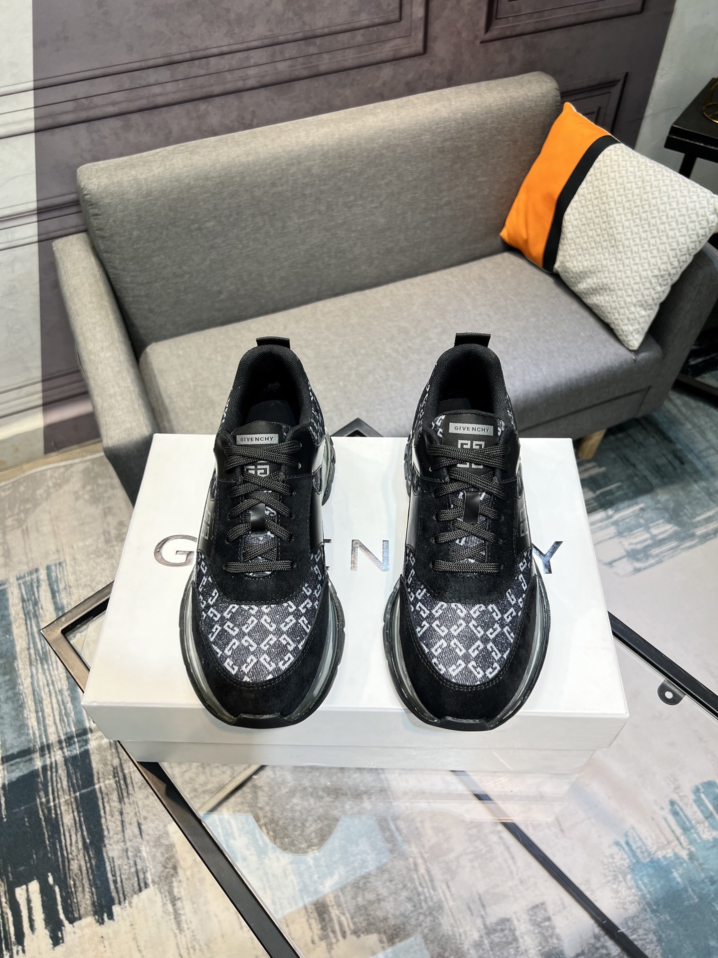 Givenchy Men's Fashion Sneakers Hot Selling Imported Leather Size 38-44 2 i1745423446831 1177 0 0
