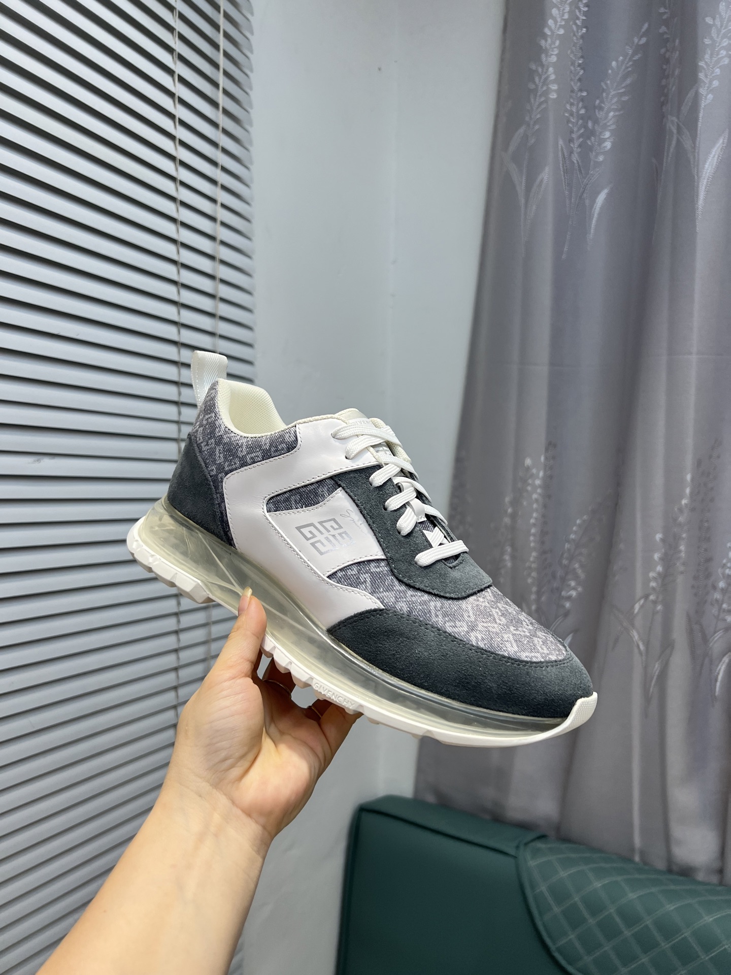 Givenchy Men's Fashion Casual Sneakers,Imported Leather,Cushion Sole,Size 38-44 6 i1745423457573 8107 0 4