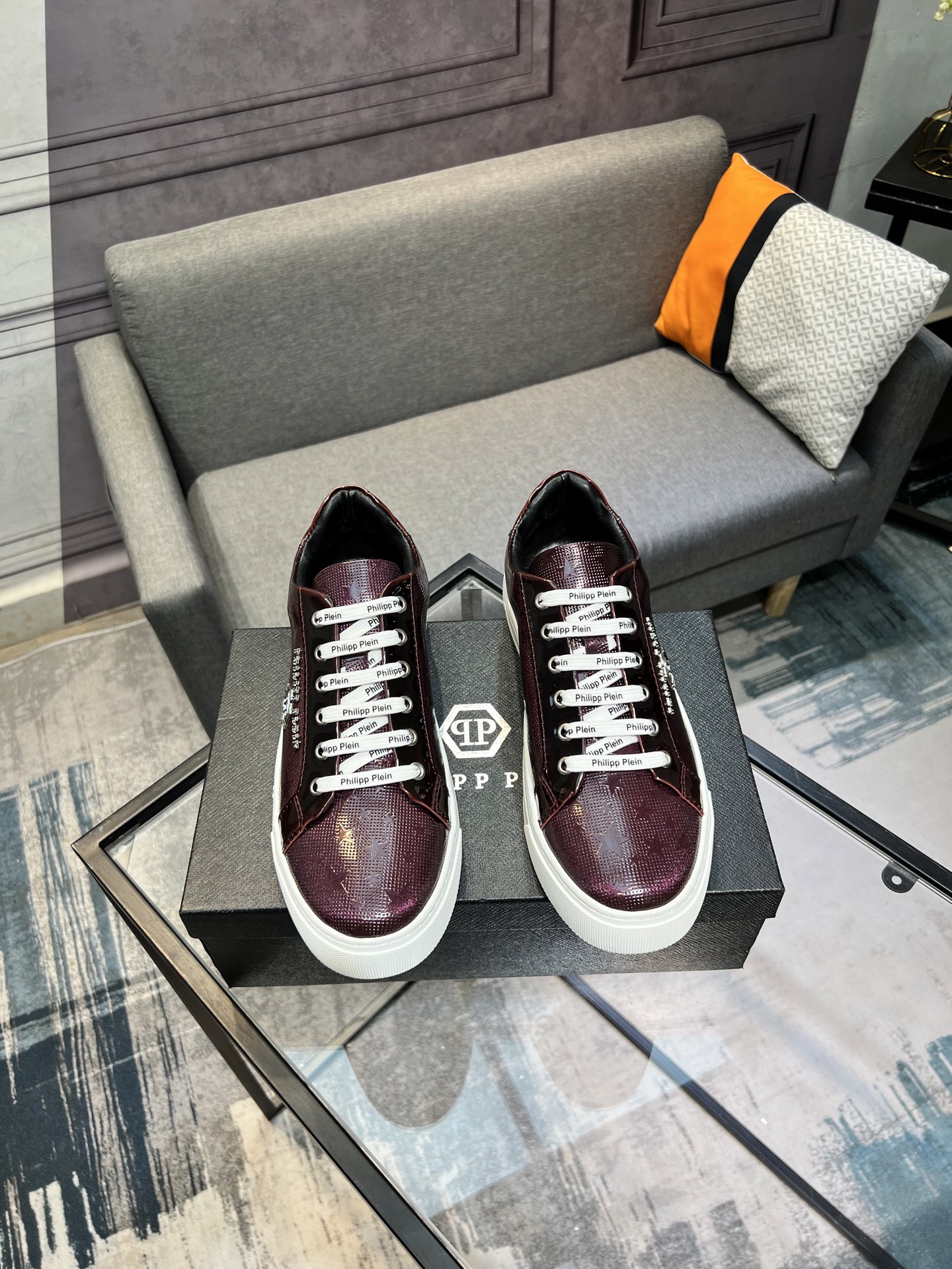 Philipp Plein Men's Leather Sneakers - Fashionable & Comfortable 5 i1745509877902 4141 0 3