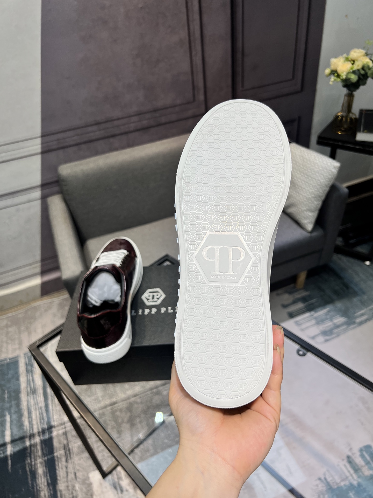 Philipp Plein Men's Leather Sneakers - Fashionable & Comfortable 7 i1745509879174 2704 0 5