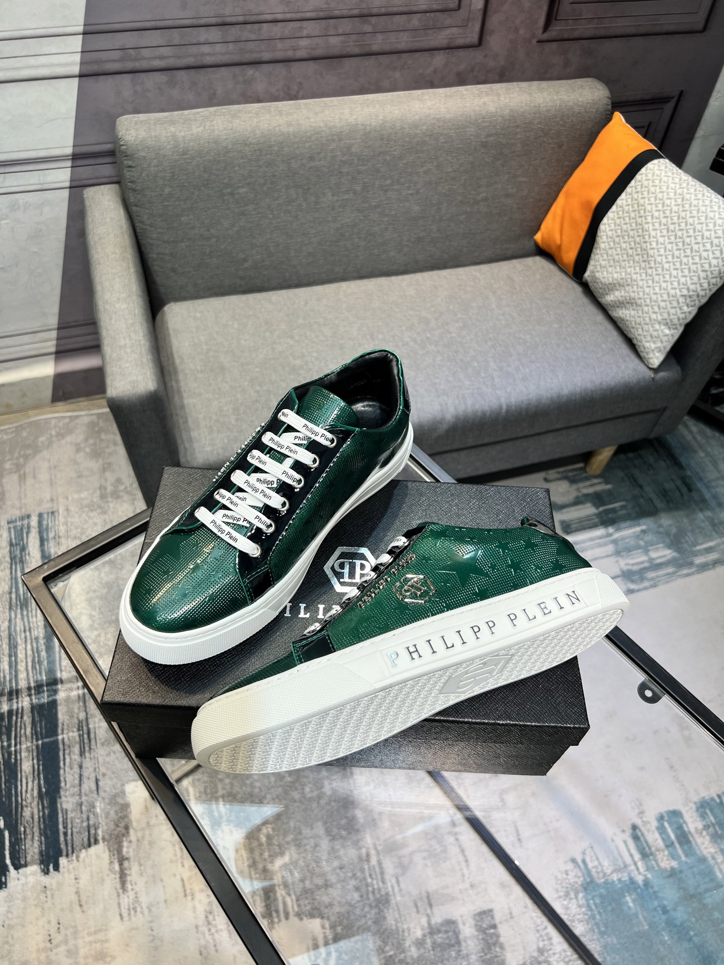 Philipp Plein Men's Green Leather Sneakers - Stylish and Comfortable 4 i1745509939664 695 0 2