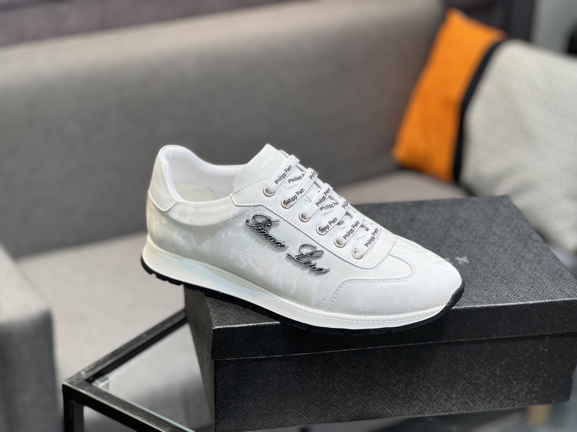 Philipp Plein Men's White Leather Low-Top Sneakers With Lace-Up Closure 10 i1745510013610 1180 0 8