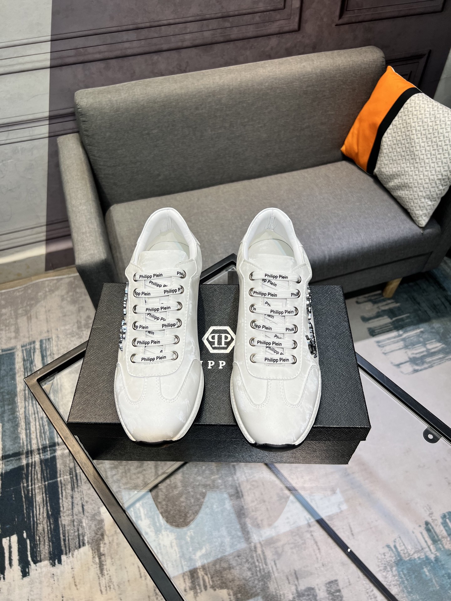 Philipp Plein Men's White Leather Low-Top Sneakers With Lace-Up Closure 2 i1745510013788 3041 0 0