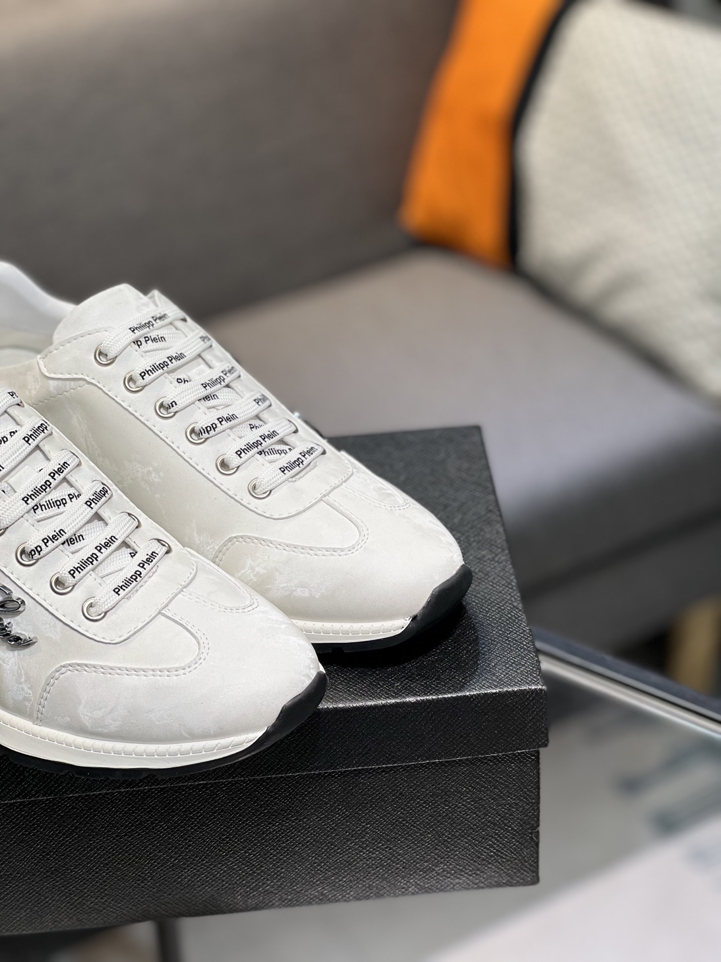 Philipp Plein Men's White Leather Low-Top Sneakers With Lace-Up Closure 9 i1745510014605 6851 0 7