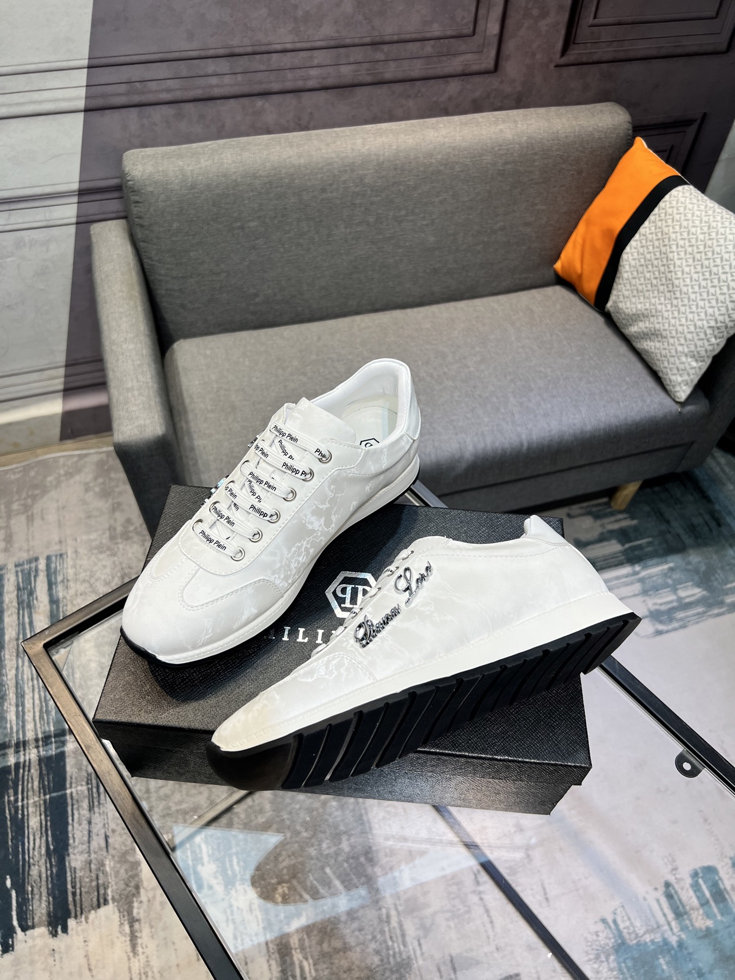 Philipp Plein Men's White Leather Low-Top Sneakers With Lace-Up Closure 4 i1745510014711 5243 0 2