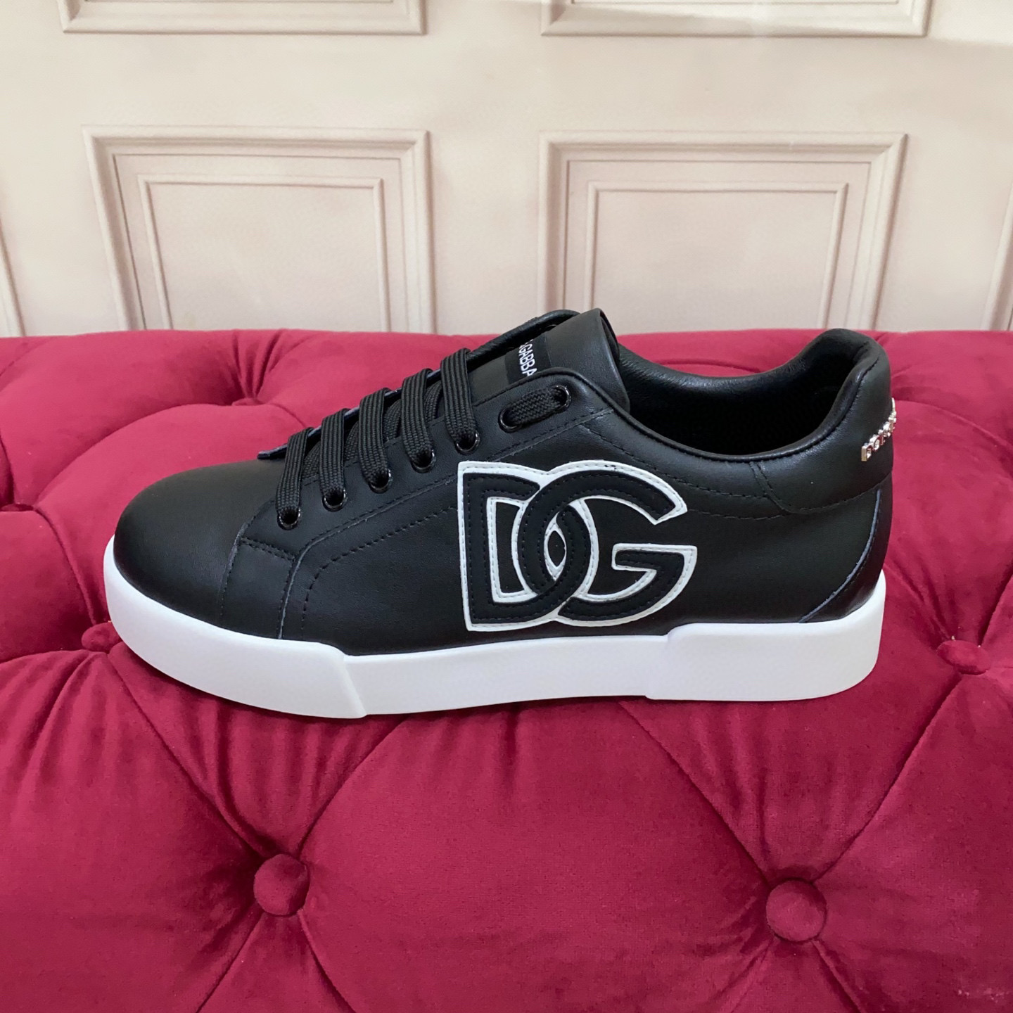 Dolce & Gabbana 2024 Black Leather Sneakers With White Logo and Sole 9 i1745682456110 3051 0 7