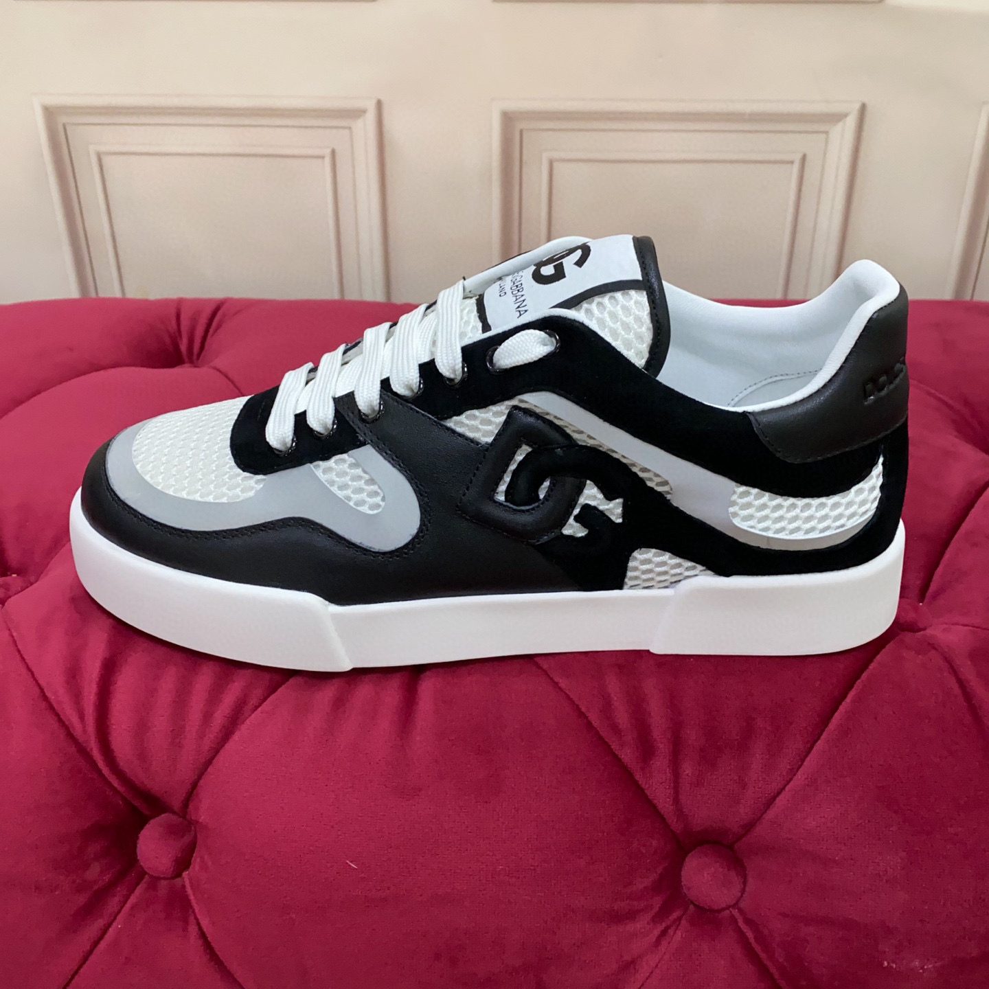 Dolce & Gabbana Women's Leather Sneakers - Black & White, Size 35-41 9 i1745682571209 7121 0 7
