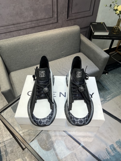 Givenchy Men's City Sport Sneakers in Leather and Fabric
