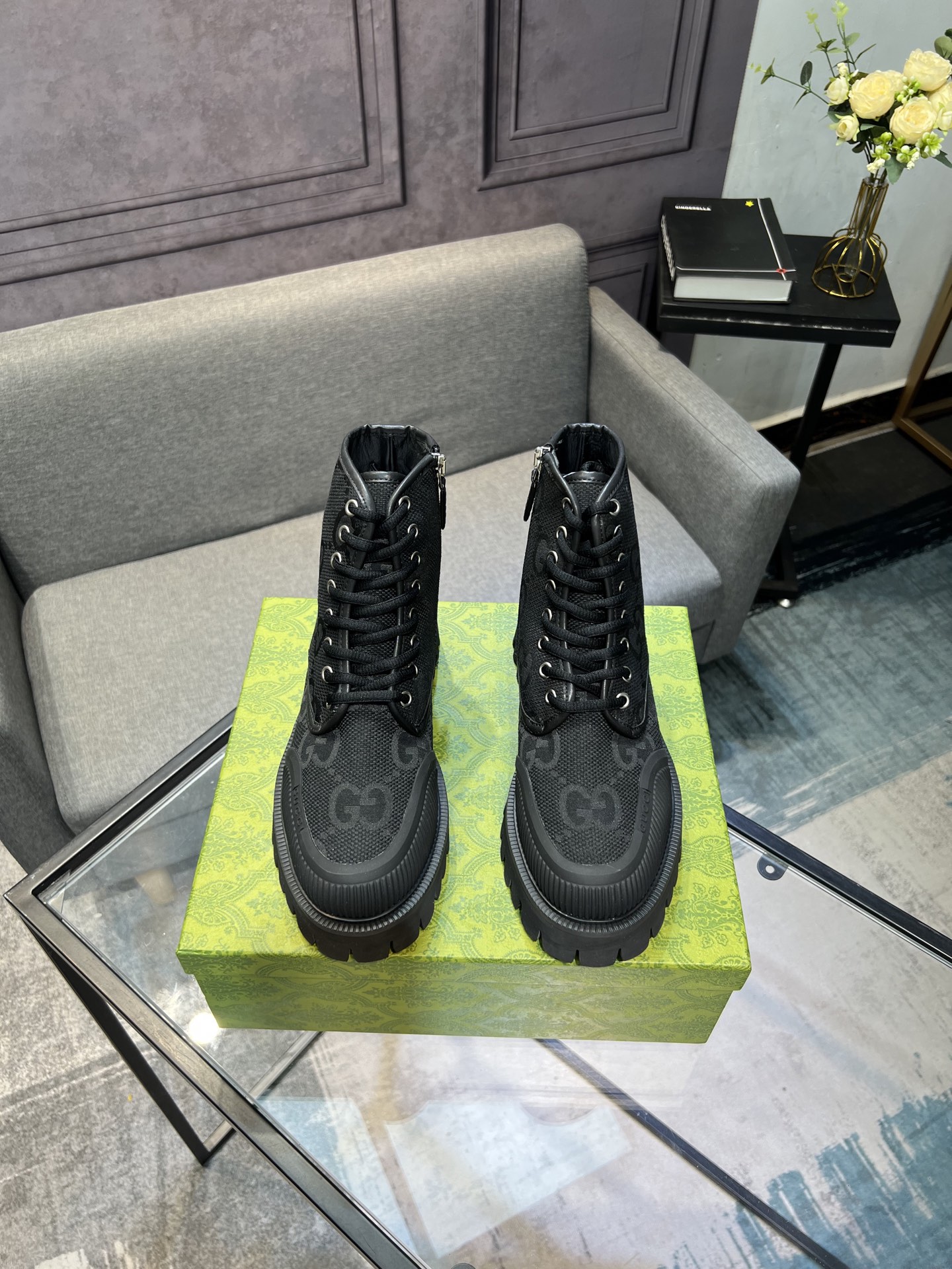 NO:349833,Exclusive real shot (couple model) gucc* Gucci 25s new Gucci spring and summer sandal series Jindian presbyopia PU heightening platform ultra-lightweight, classic presbyopia with cowhide and cowhide. Outsole wear-resistant rubber foam sole Size35-44 (for women 41 custom made, 45 46 custom made),,gucci,gucci,sandals,cowhide19860909独家实拍（情侣款）gucc*古驰25s 新款古奇春夏凉鞋系列 金典老花 PU增高水台 超轻量化 ,鞋面牛皮拼接经典老花. 大底耐磨橡胶发泡鞋底 Size35-44（女41定做,45 46定做）,,gucci,gucci,sandals,cowhide,Men's shoes