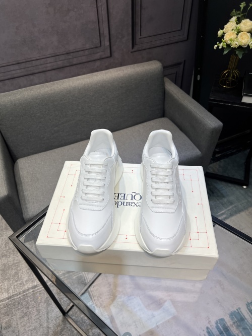 Alexander McQueen White Leather Oversized Sneakers Classic Star Style 1 Alexander McQueen White Leather Oversized Sneakers Classic Star Style