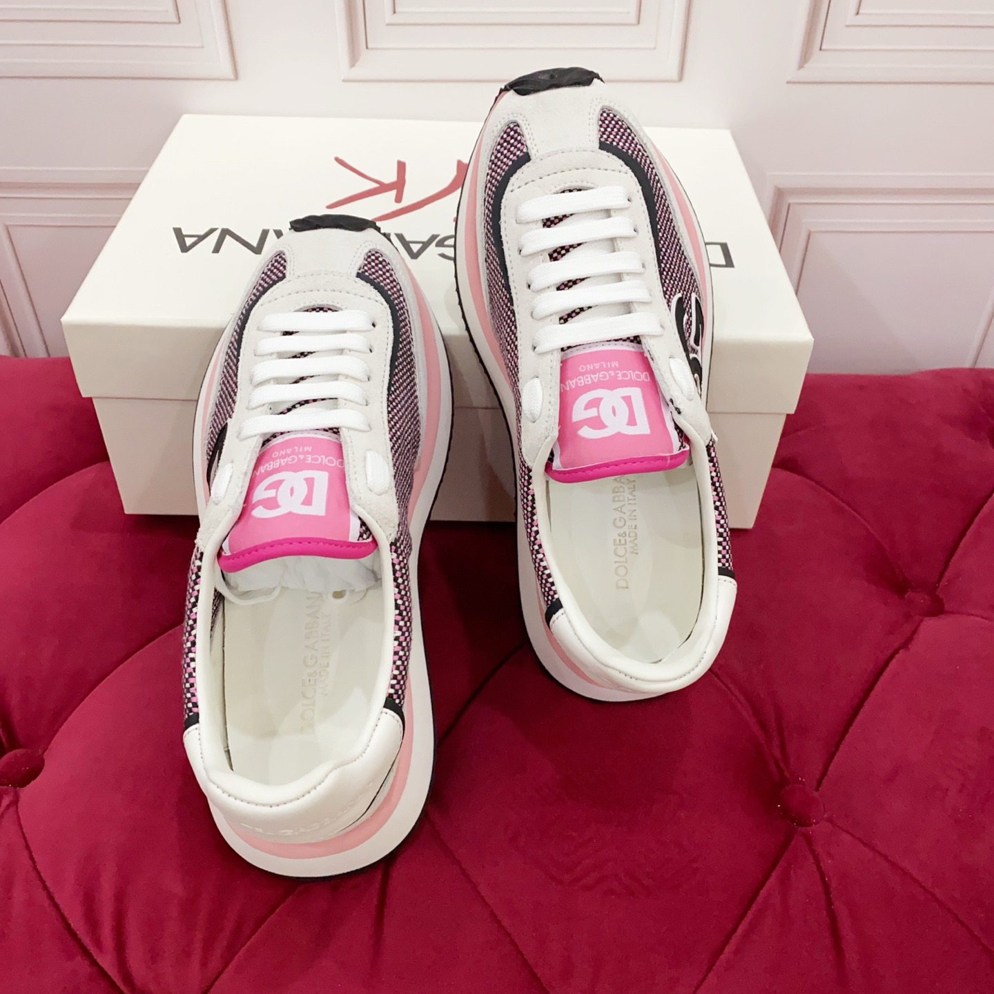 Dolce&Gabbana Couple Sneakers 2025 New Luxury Leather Fashionable Shoe 9 i1754149310304 2811 0 7