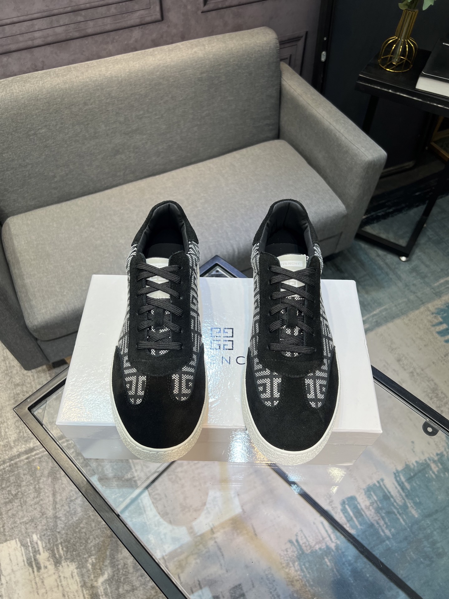Givenchy Men's Stylish Casual Sneakers - Premium Leather, Comfortable Fit 2 i1754321025694 8185 0 0
