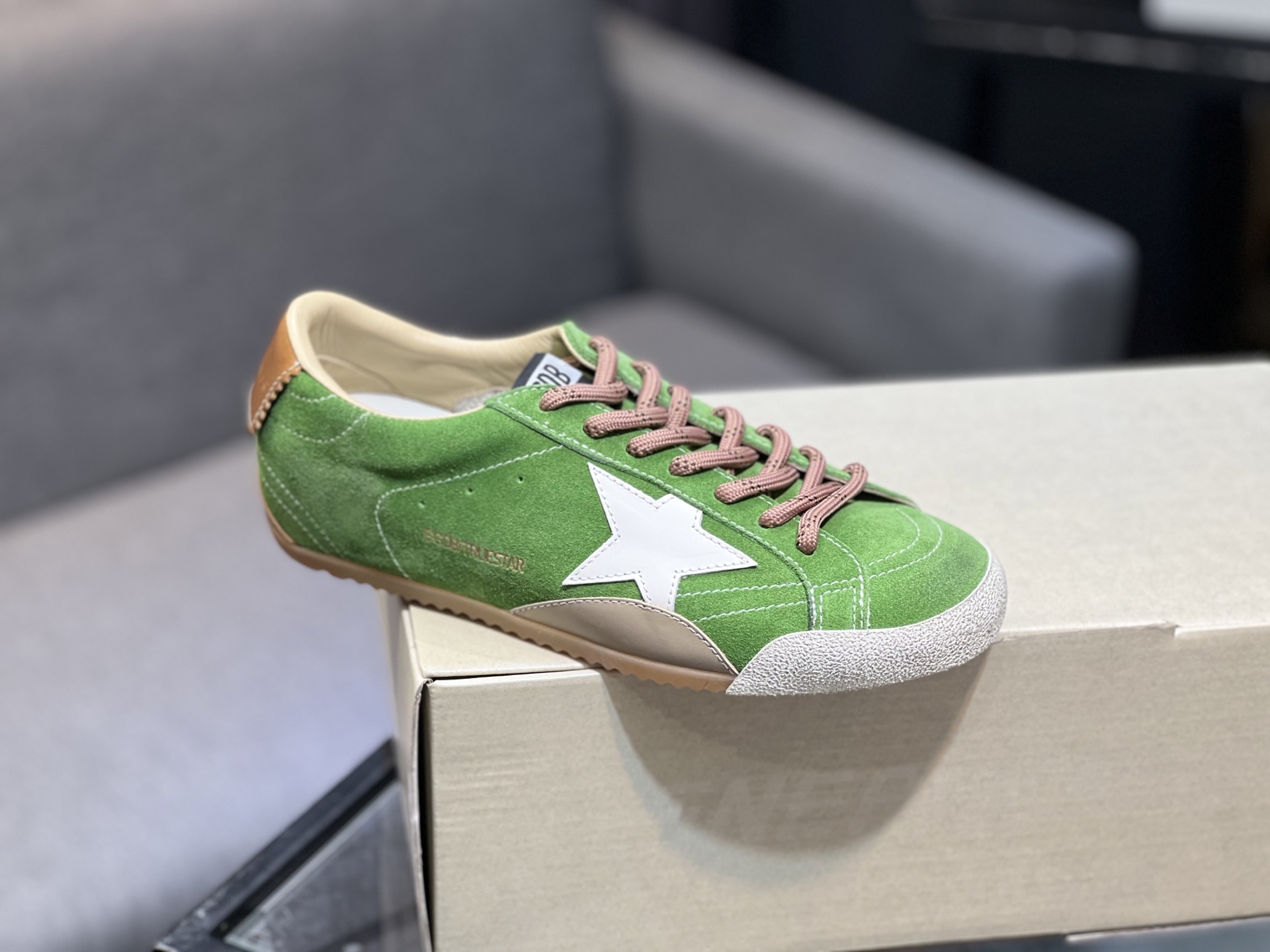 Golden Goose True Star Sneakers, Green Suede Leather, Distressed Style, Unisex 10 i1754321813031 21 0 8