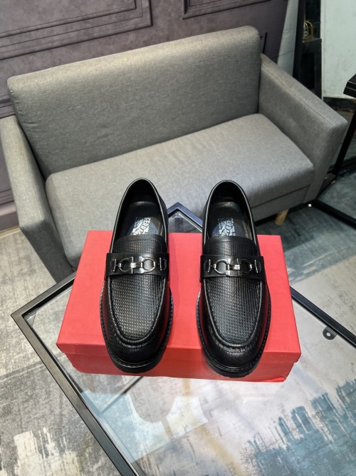 Ferragamo Men's Black Leather Loafers with Metal Buckle Detail Size 38-44 1 Ferragamo Men's Black Leather Loafers with Metal Buckle Detail Size 38-44