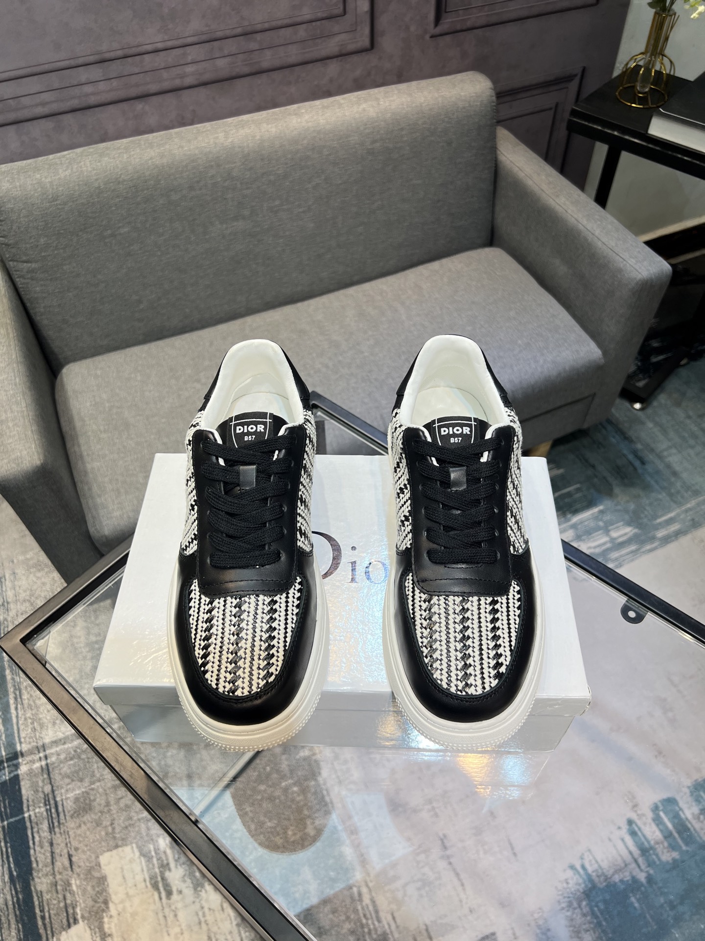 NO:354122,【Dior】The new spring and autumn style is replicated!  Original reproduction, can be made of first-class workmanship, with cowhide leather upper and genuine leather footbed, suitable for all kinds of travel!  38-44 codes, dior, cowhide19860909【Dior】春秋新款原版复刻！原版复刻出品,可做工一流,鞋面牛皮真皮垫脚,适合各种出行！码数38-44码,,dior,cowhide,Men's shoes