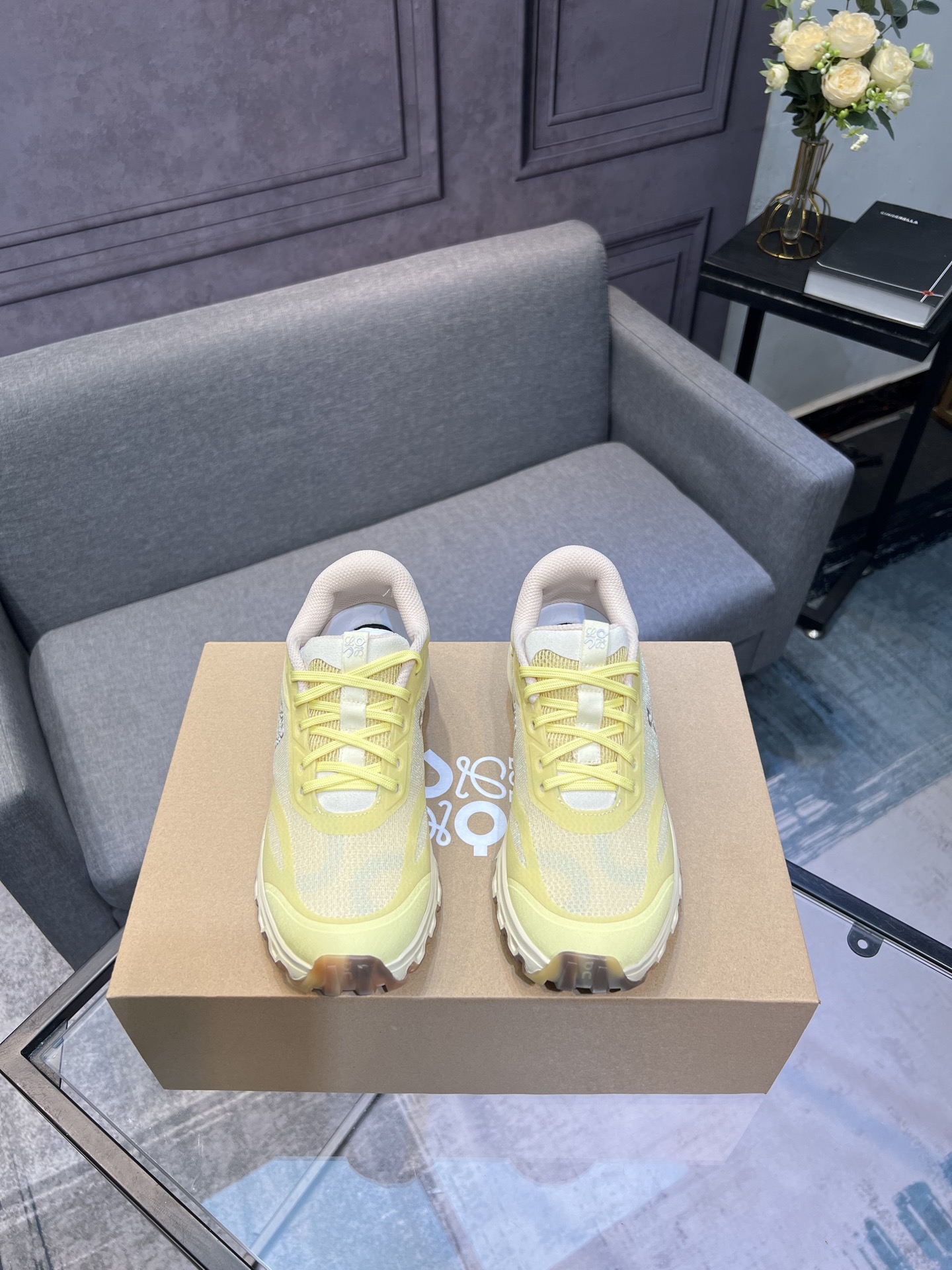 Loewe x On Cloudventure 3.0: Gele Hardloop Schoenen voor Dames