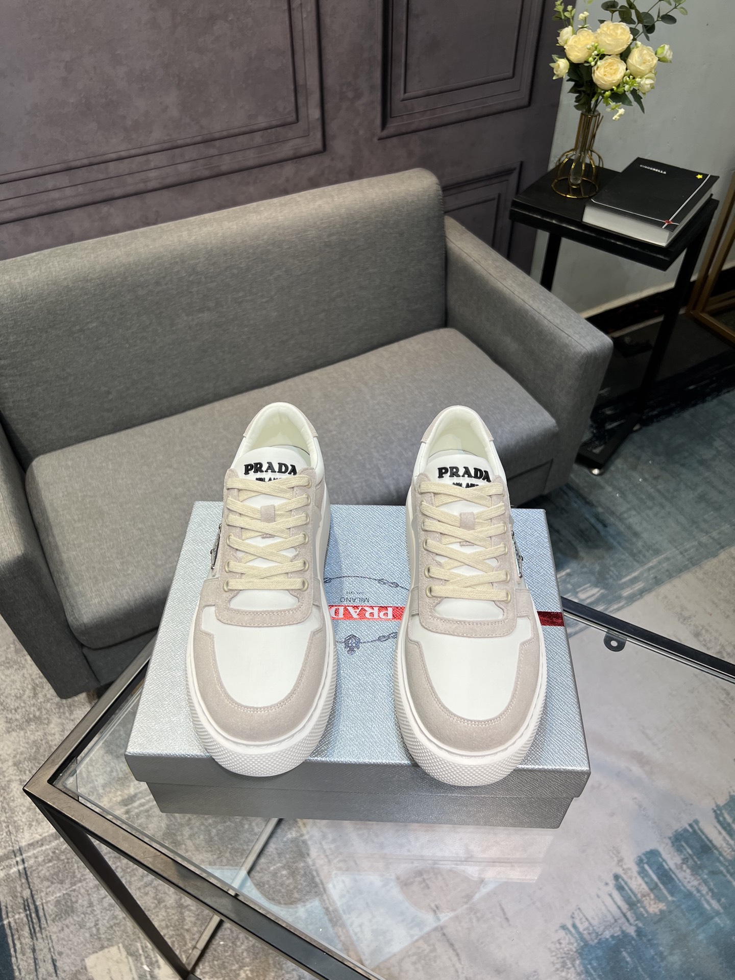 NO:555760,[PRADA] Popular items in men's shoe counters, synchronized with the official website, 1 high-quality shipment, original frosted cowhide + cowhide lining, 11 replica, foam bottom ~ code number 38-45 (45 customized, non-returnable),, prada, prada, cowhide19860909【PRADA普拉达】男鞋专柜爆款,官网同步,1高品质出货 原版磨砂牛皮+牛皮内里,11复刻 ,发泡底～码数38-45（45定做不退换）,,prada,prada,cowhide,Men's shoes