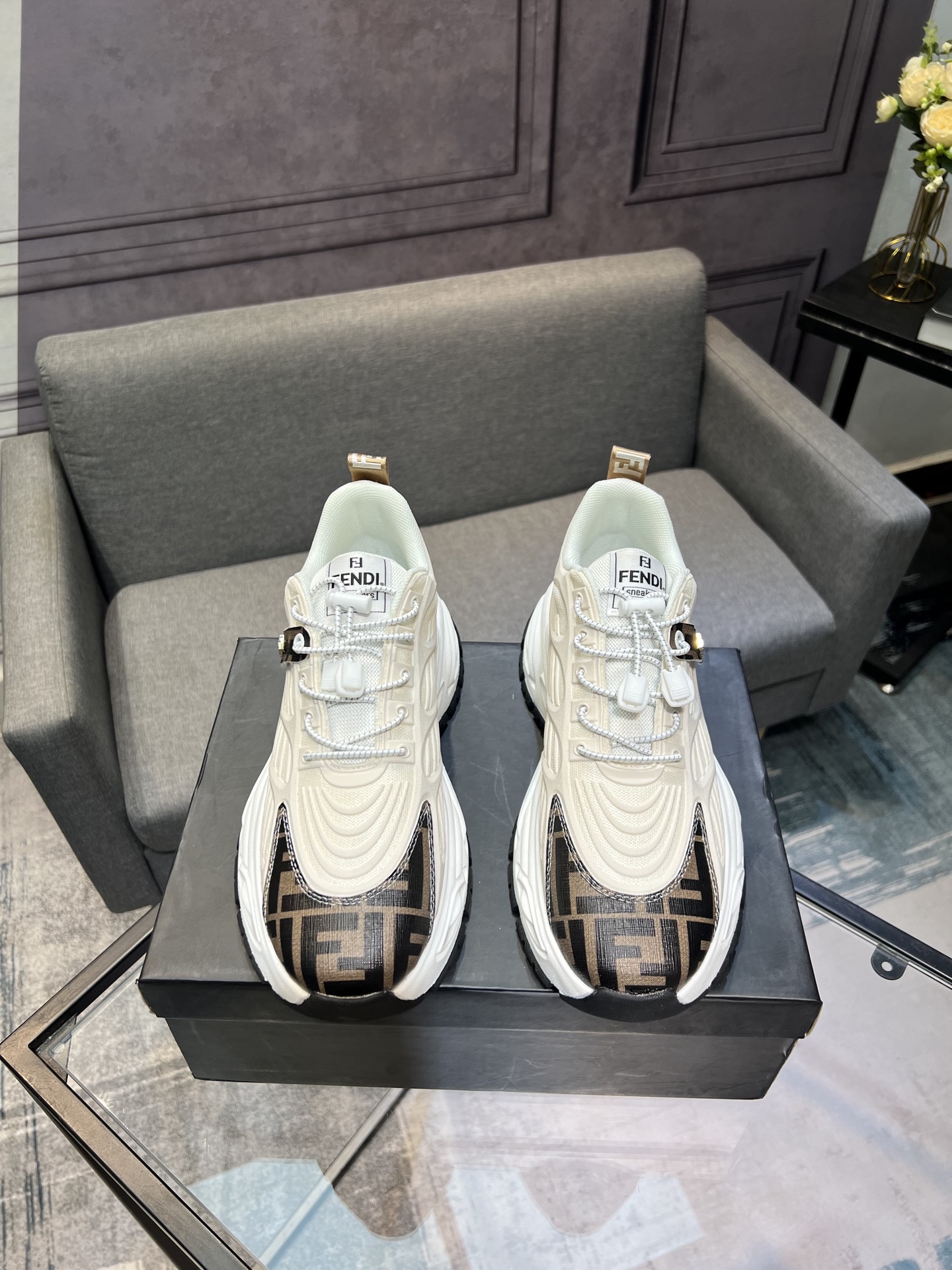 NO:663884,[FENDI] New casual shoes with first-class workmanship, cowhide upper and genuine leather feet, suitable for all kinds of travel!  Number of yards 38-44,,fendi,fendi,cowhide19860909【芬迪FENDI】新款休闲鞋,可做工一流,鞋面牛皮真皮垫脚,适合各种出行！码数38-44码,,fendi,fendi,cowhide,Men's shoes