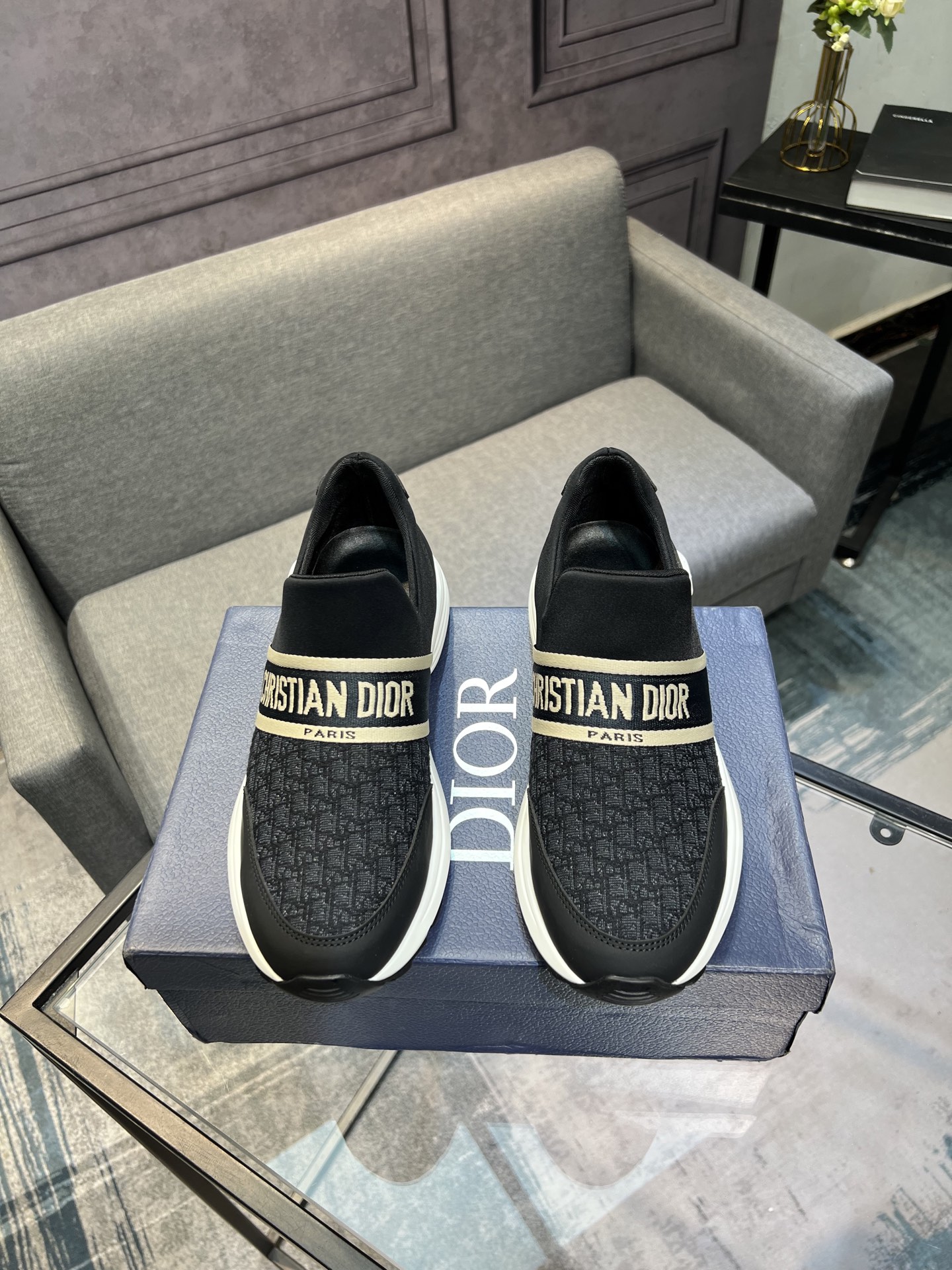 NO:680103,[Dior] popular men's shoes, cowhide material splicing, mesh lining, original factory special sole, 38-45 (45 customized, non-returnable),, dior, cowhide19860909【Dior】爆款男鞋,牛皮材料拼接,网布内里 原厂特供原版底,38-45（45订做不退换）,,dior,cowhide,Men's shoes