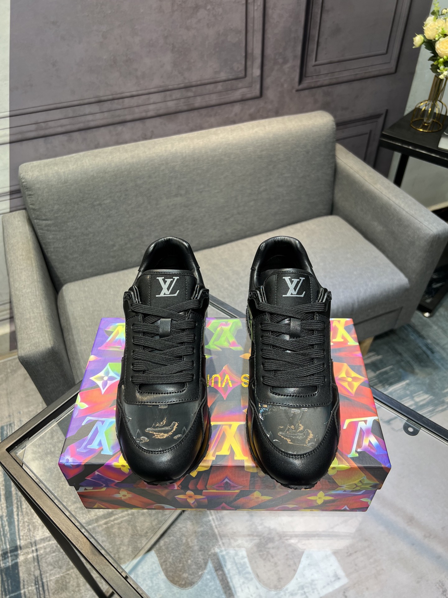 NO:680143,The latest model is hot on the LV official website, the original 1:1 mold is made to order, the version is classic and unique, the brand metal buttons are inlaid with Zhuang to show the brand essence [sun], fashionable, high-end, generous and classy [strong]. Materials, first-layer calfskin with full sheep lining, four colors available, size 38-44, louis vuitton, cowhide19860909LV官网最新款火爆上市,原版1:1开模订制,版型经典独特,品牌金属纽扣镶嵌庄显品牌本质[太阳],时尚高端大方上档次[强].材料,头层小牛皮搭配全绵羊内里,颜色四色可选,码数38-44,,louis vuitton,cowhide,Men's shoes